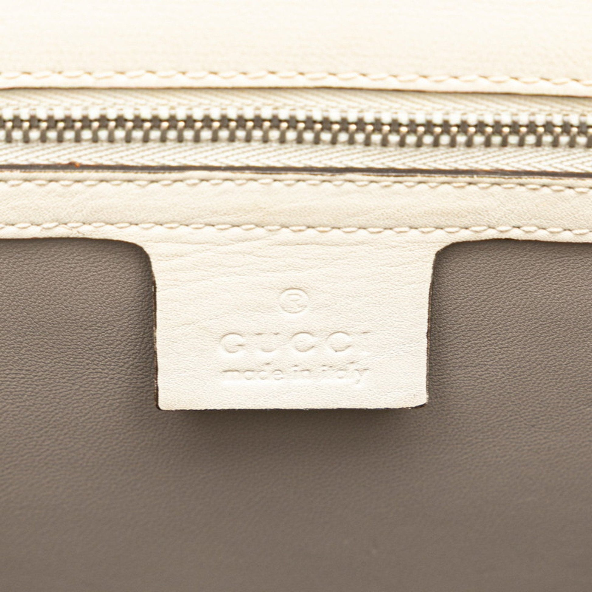Gucci Gray White Leather Shoulder Bag