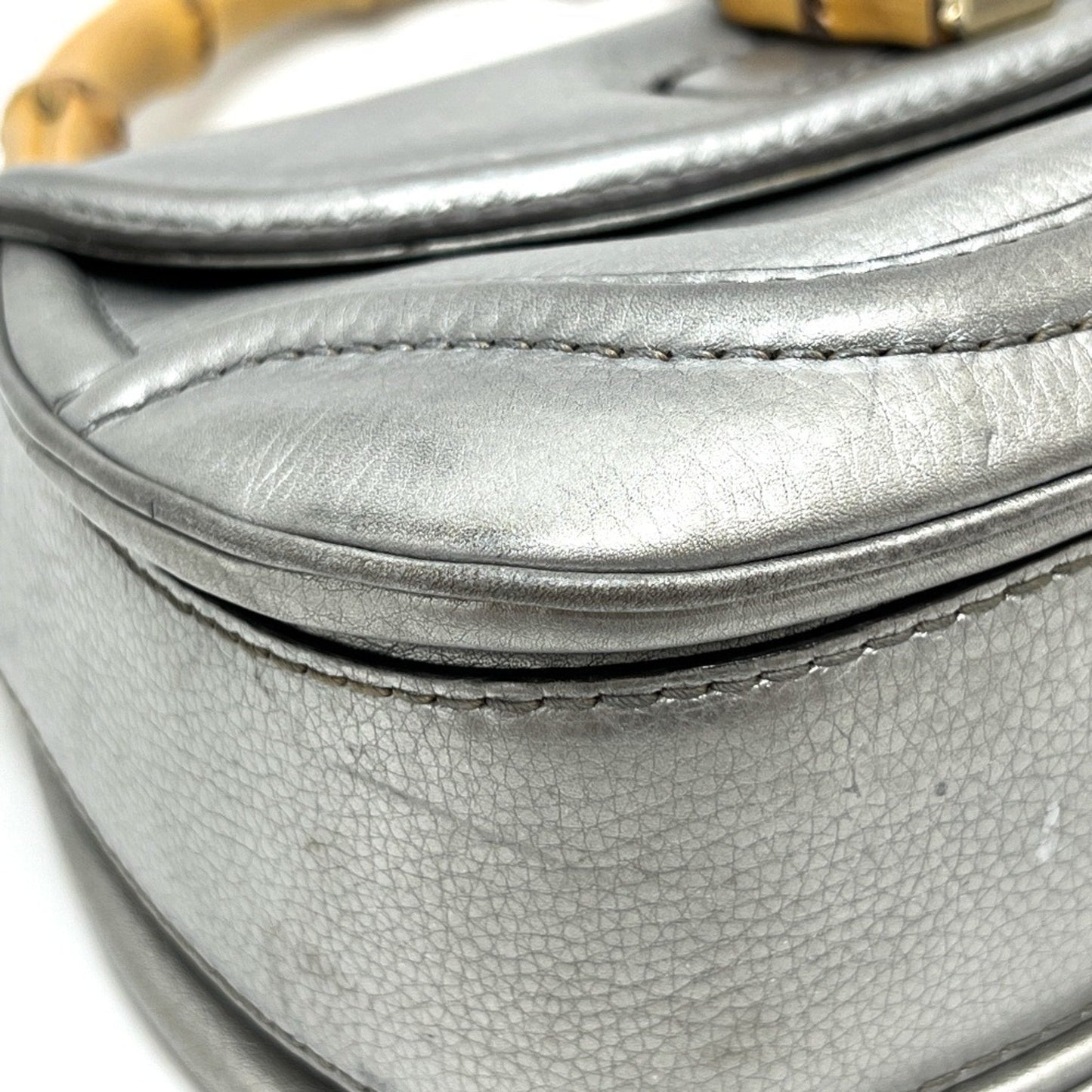 Gucci Silver Leather Handbag