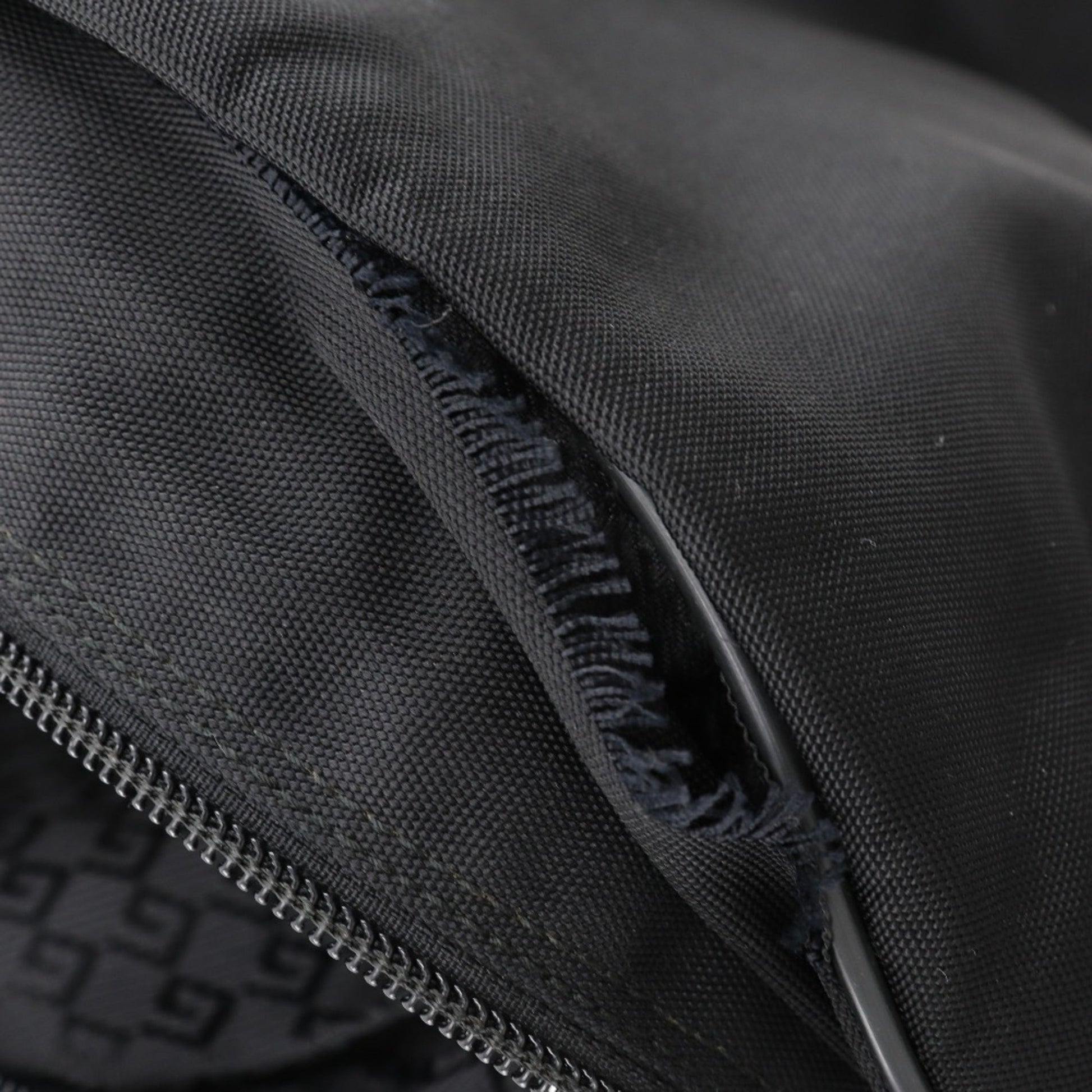 Gucci Black Nylon Canvas Shoulder Bag Sling Bag