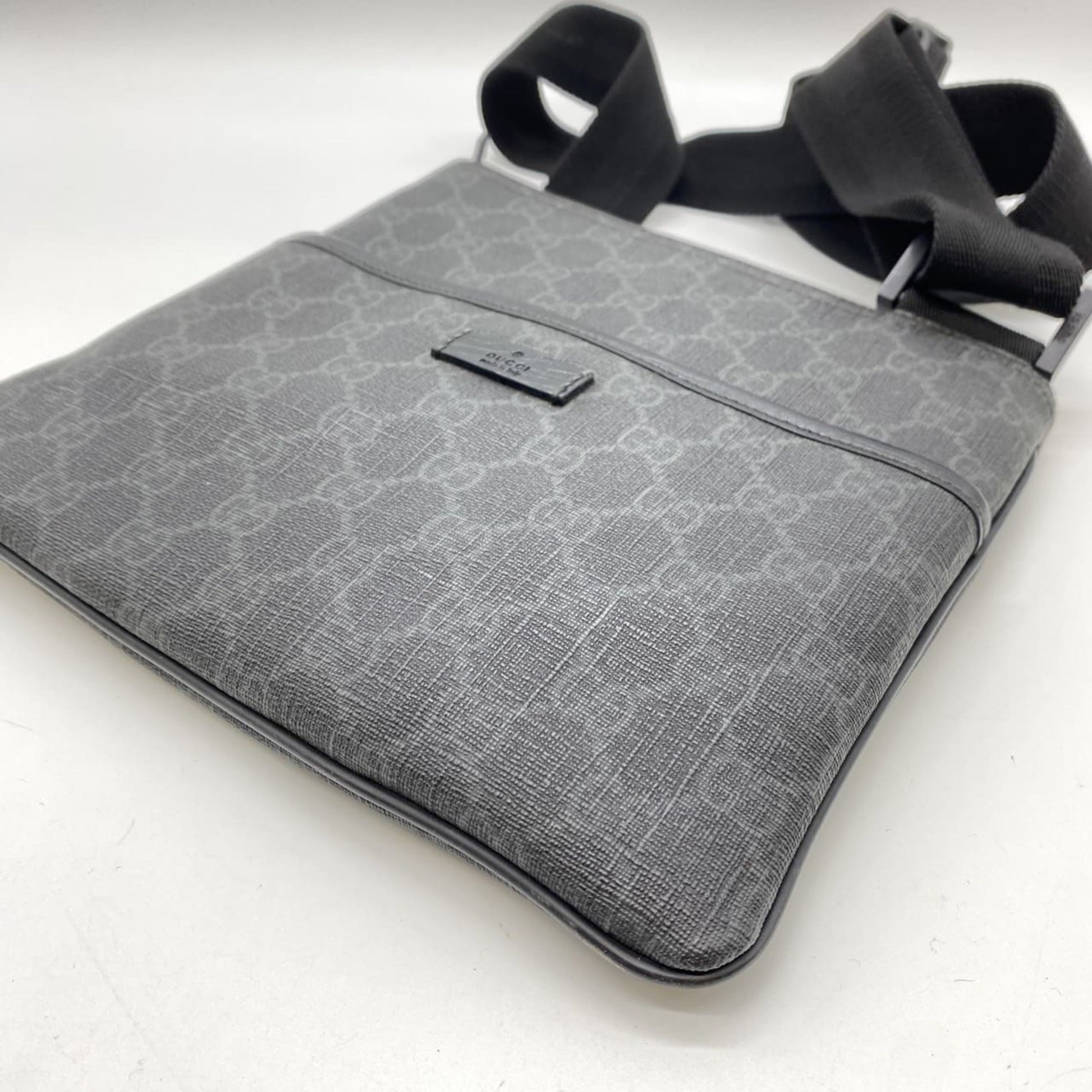 Gucci Black Gg Supreme Shoulder Bag