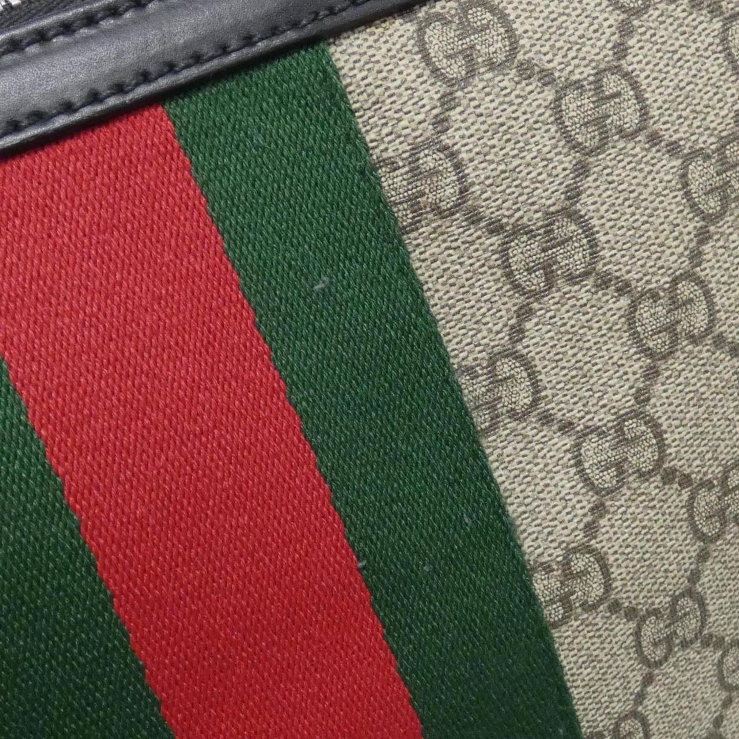 Gucci Beige Black Gg Supreme Shoulder Bag