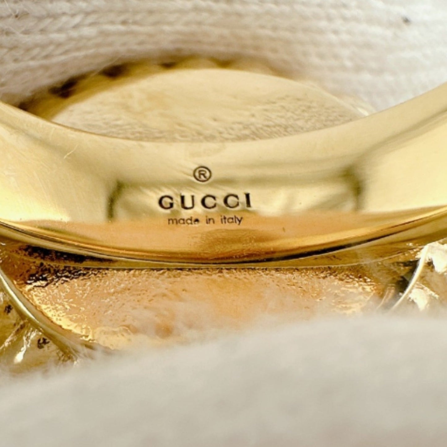 Gucci Gold Metal Band Ring