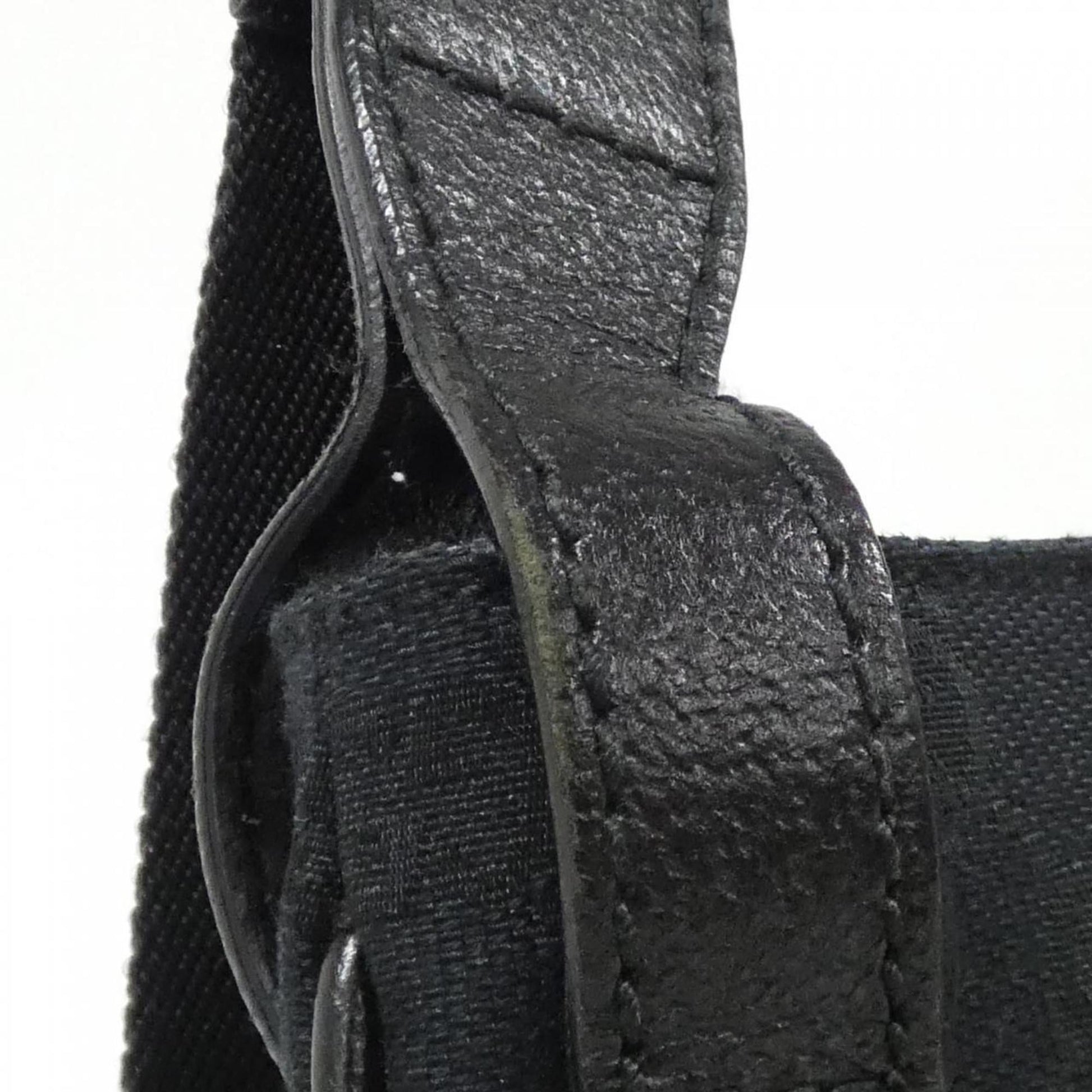 Gucci Black Gg Canvas Shoulder Bag