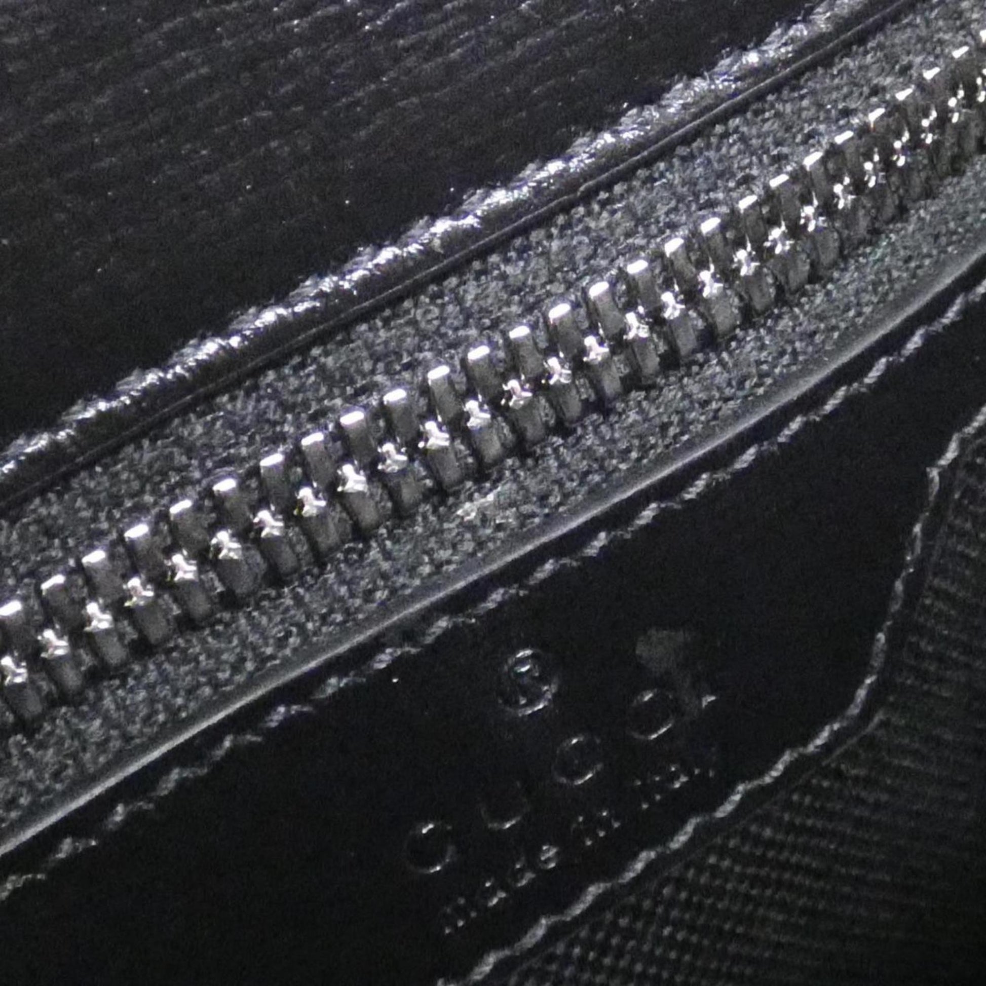 Gucci Black Gg Supreme Canvas Shoulder Bag