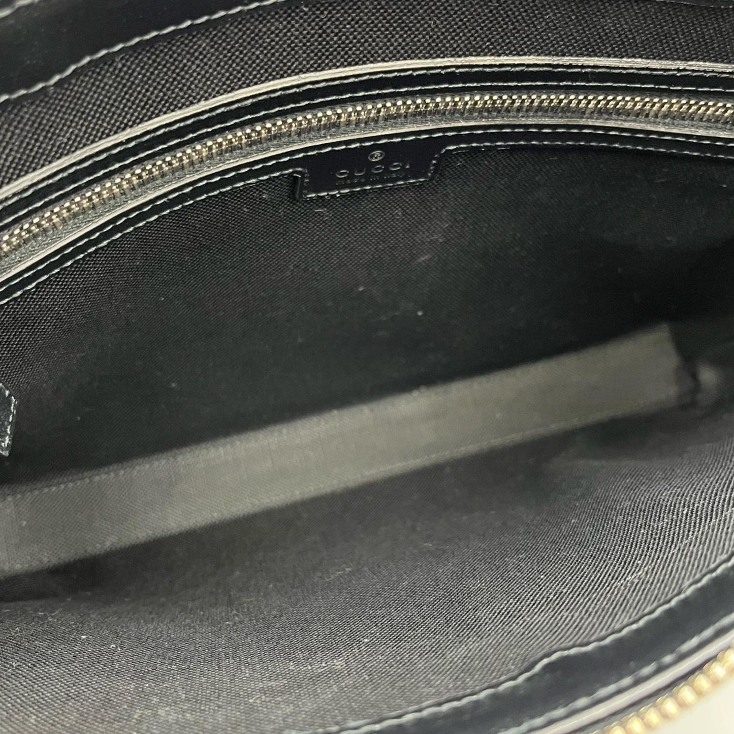 Gucci Black Gg Supreme Messenger Bag Shoulder Bag