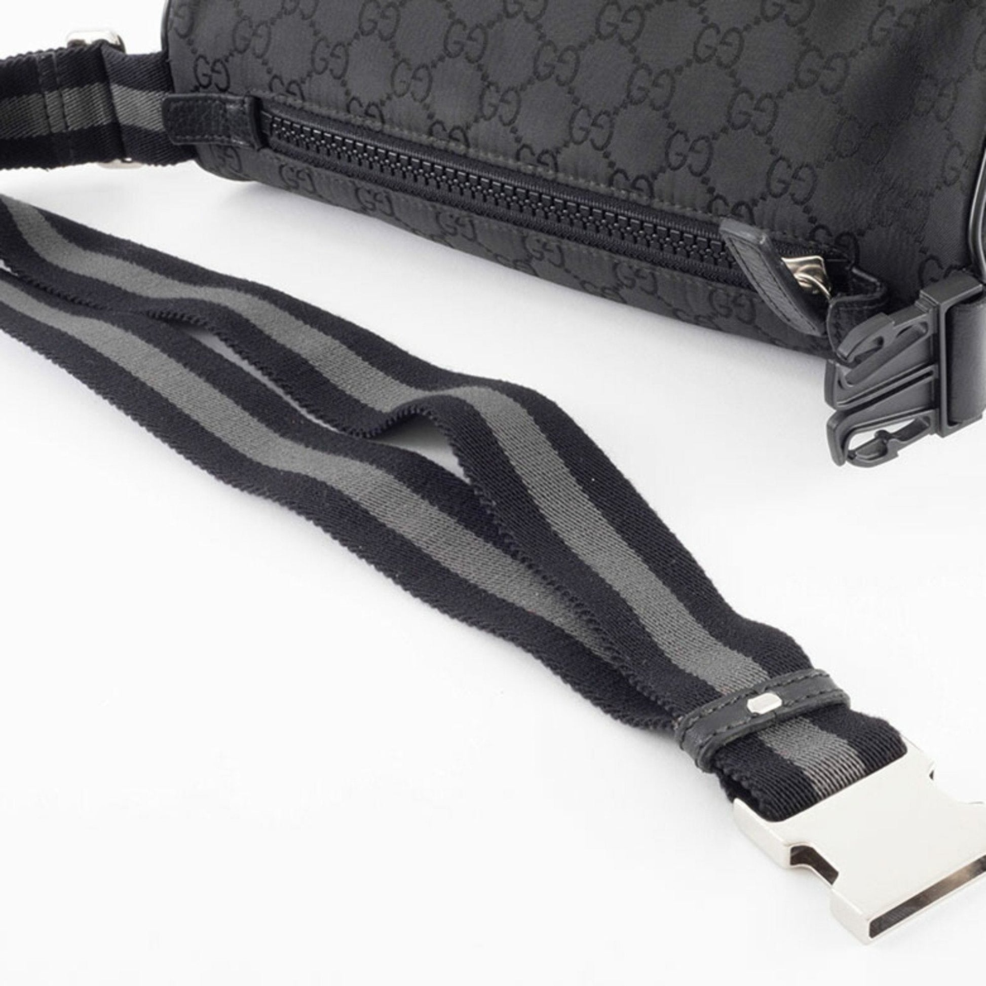 Gucci Black Nylon Pochette Shoulder Bag Sling Bag