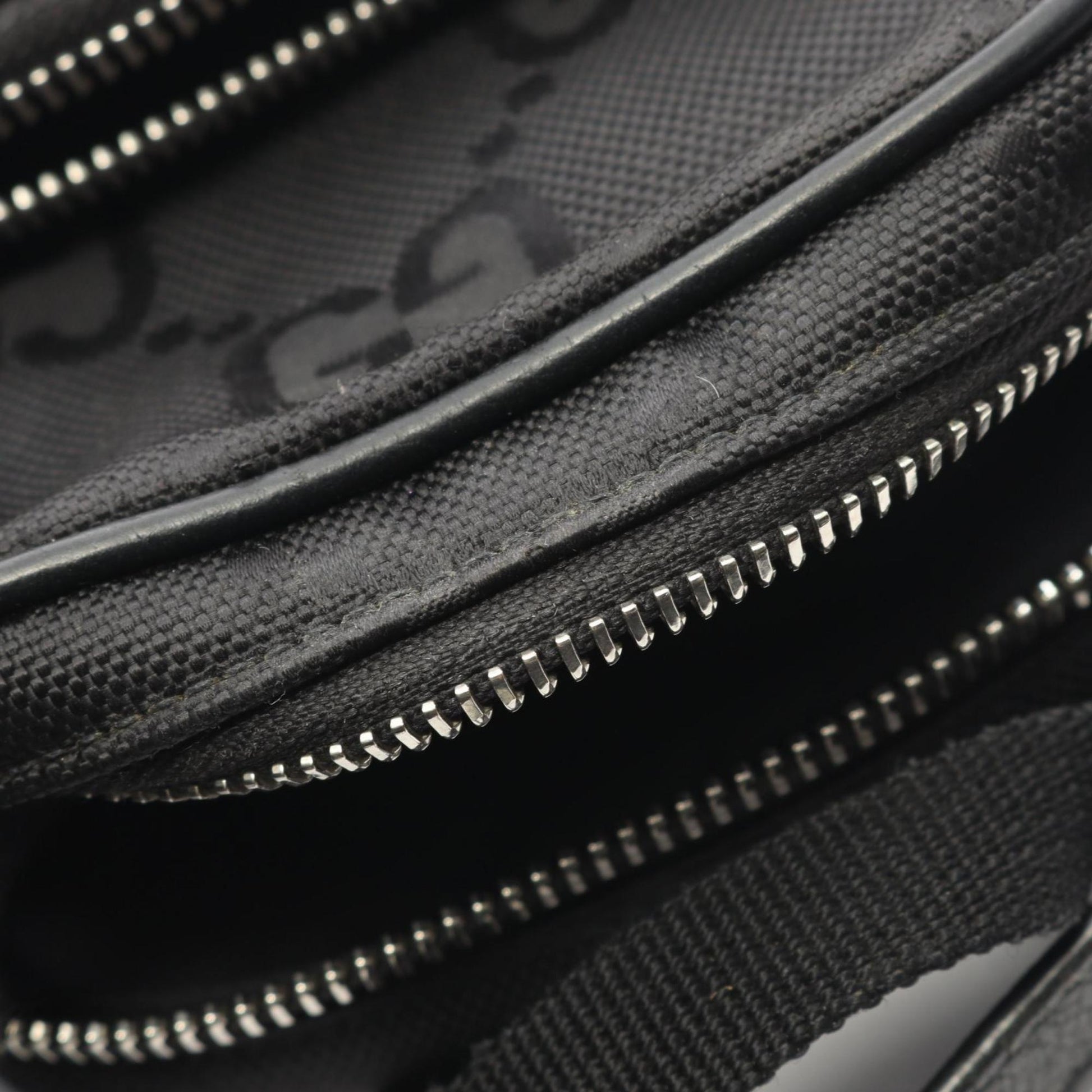 Gucci Black Leather Nylon Canvas Shoulder Bag