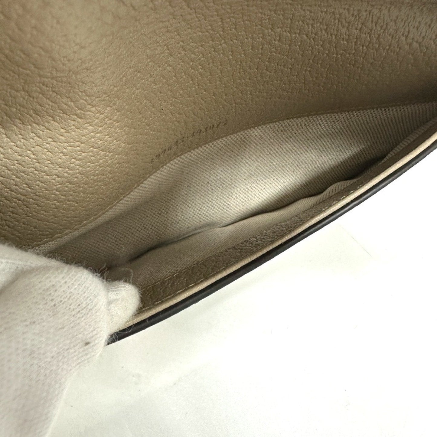 Gucci Beige Gg Supreme Shoulder Bag