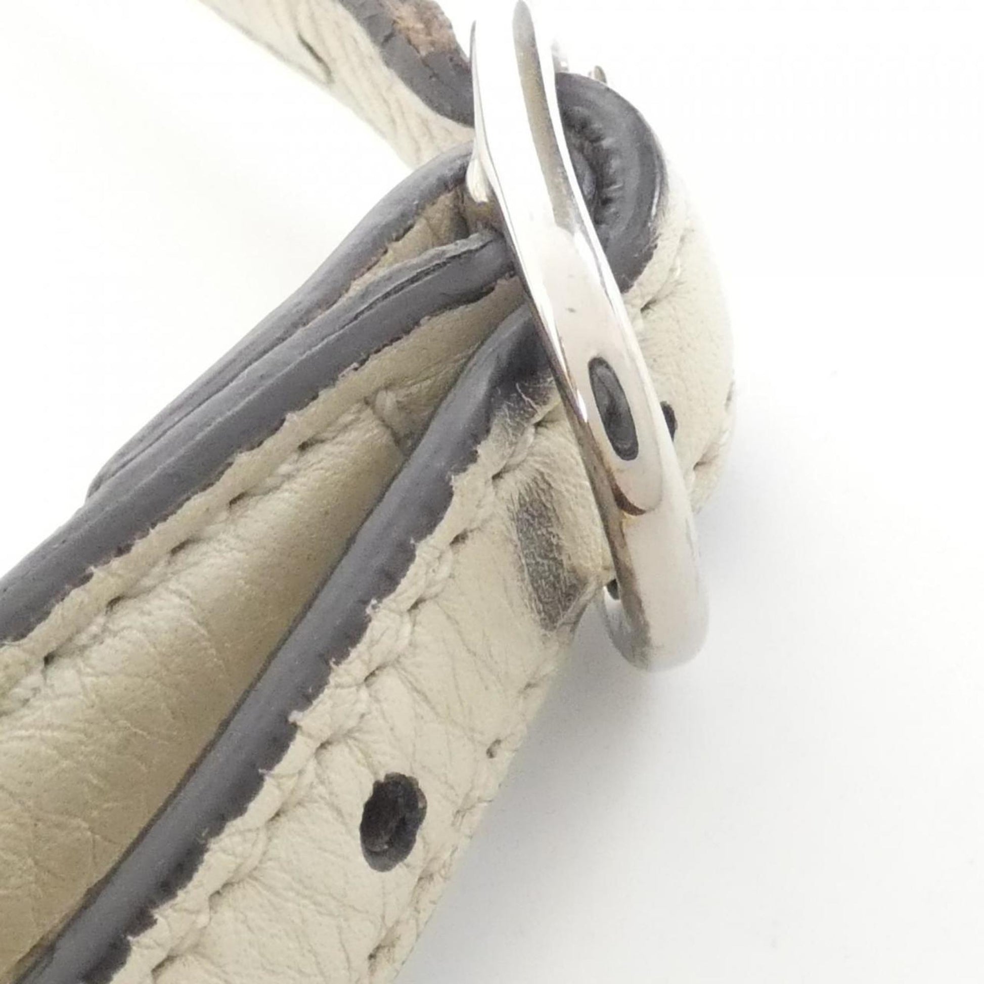 Gucci Off-White Leather Handbag