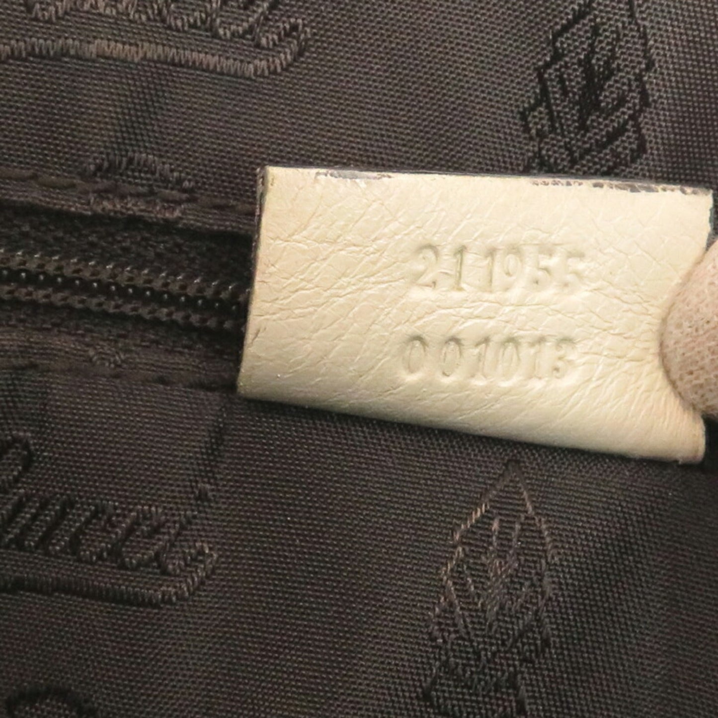 Gucci Beige White Gg Canvas Tote Bag