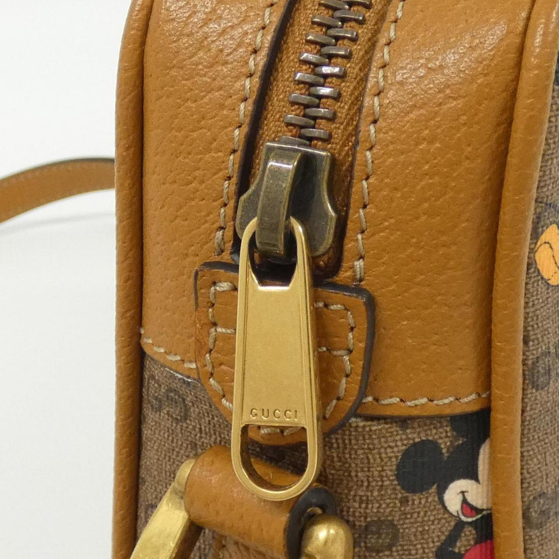 Gucci Beige Light Brown Gg Supreme Leather Shoulder Bag