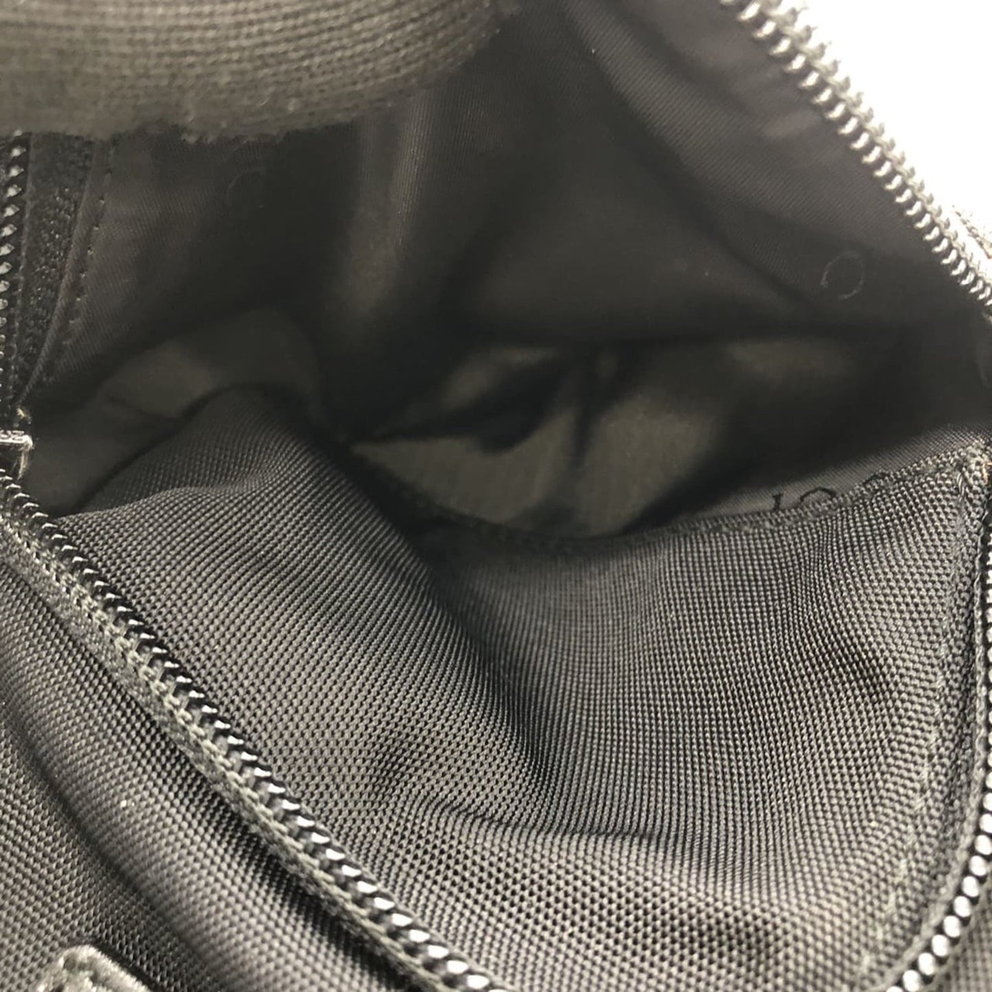 Gucci Black Nylon Leather Handbag