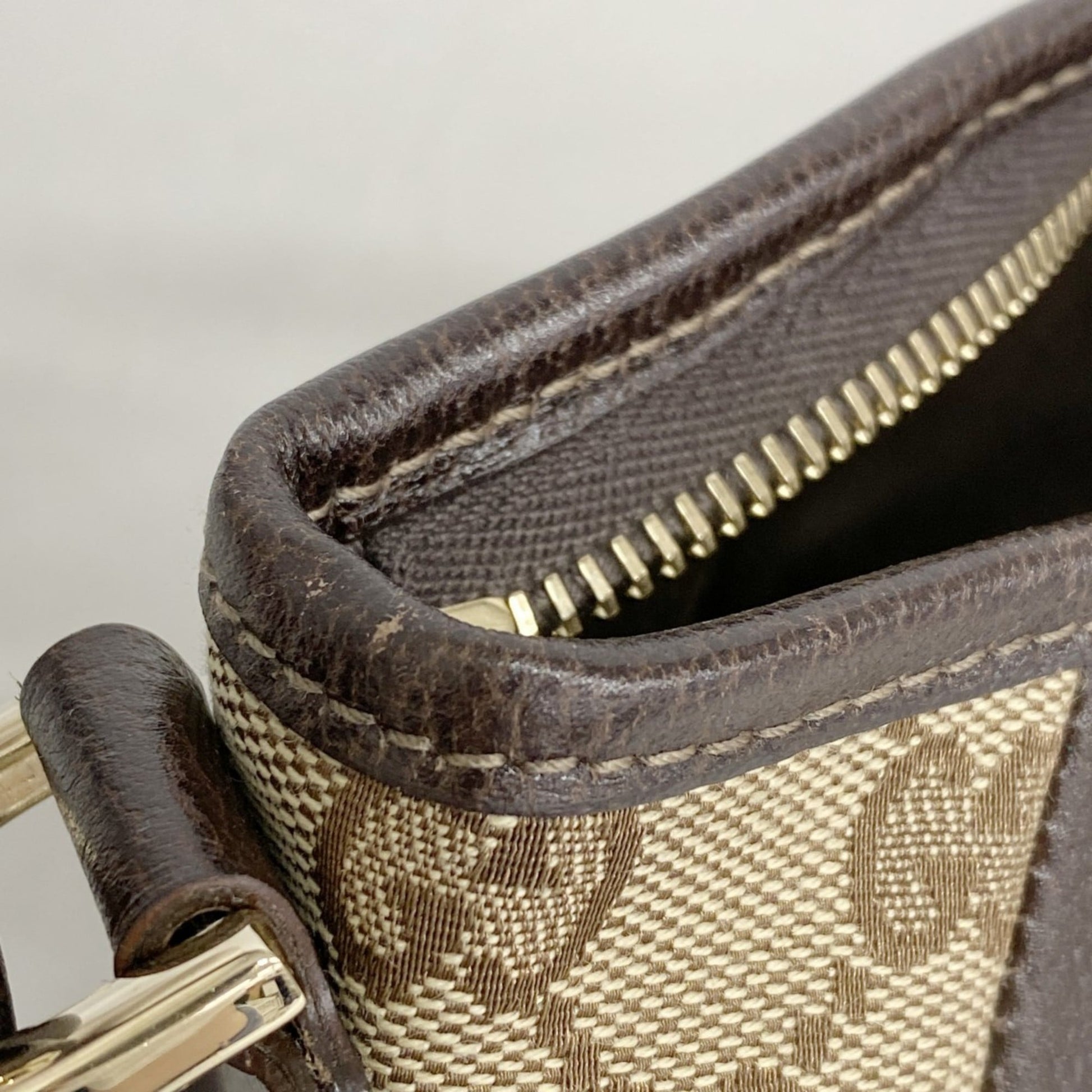 Gucci Beige Canvas Shoulder Bag