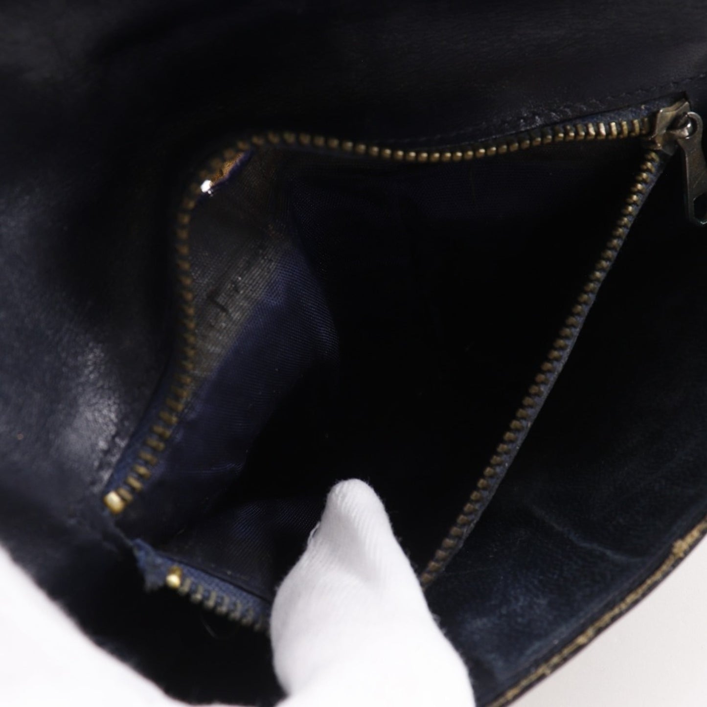 Gucci Navy Gg Supreme Pouch