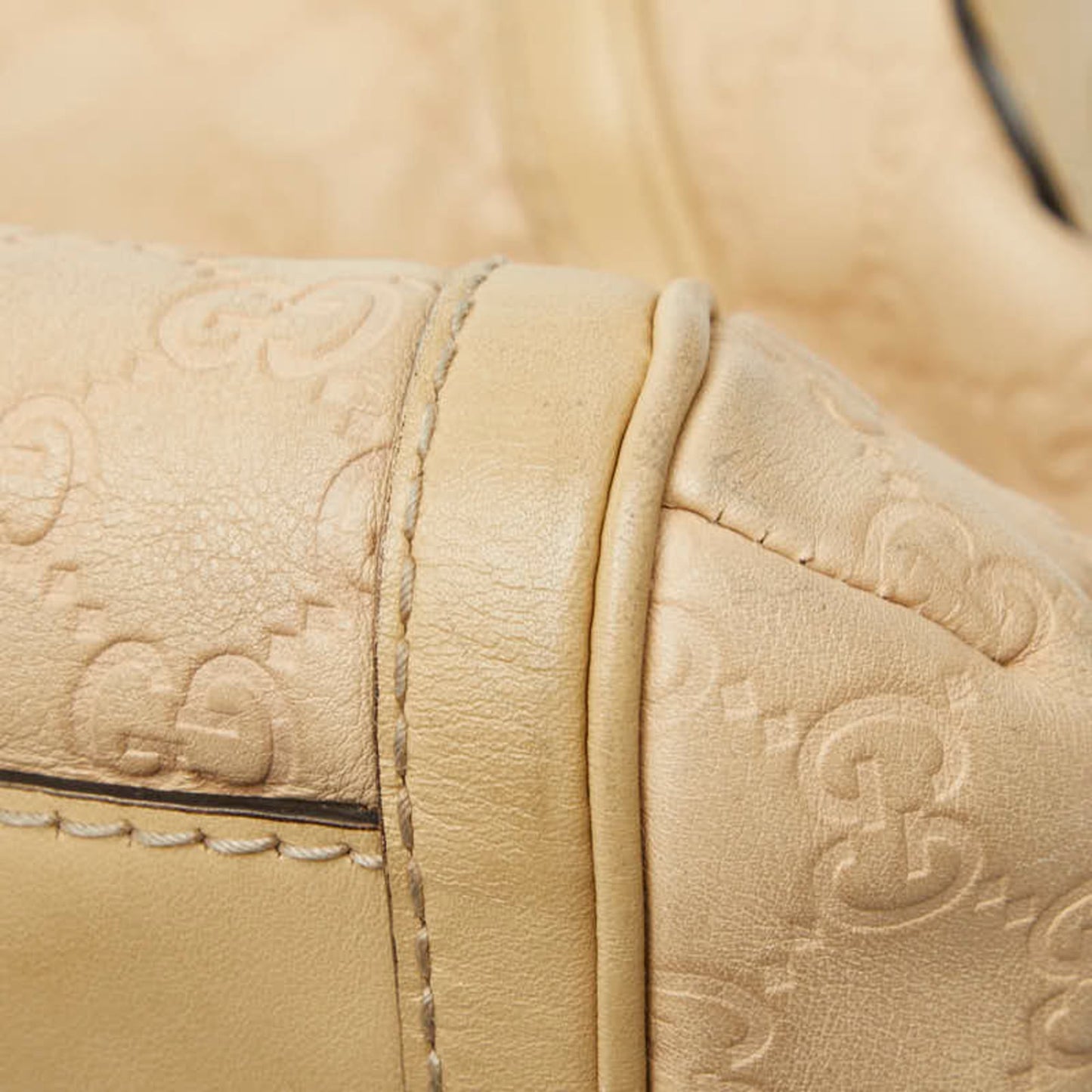 Gucci Beige Gg Leather Leather Handbag