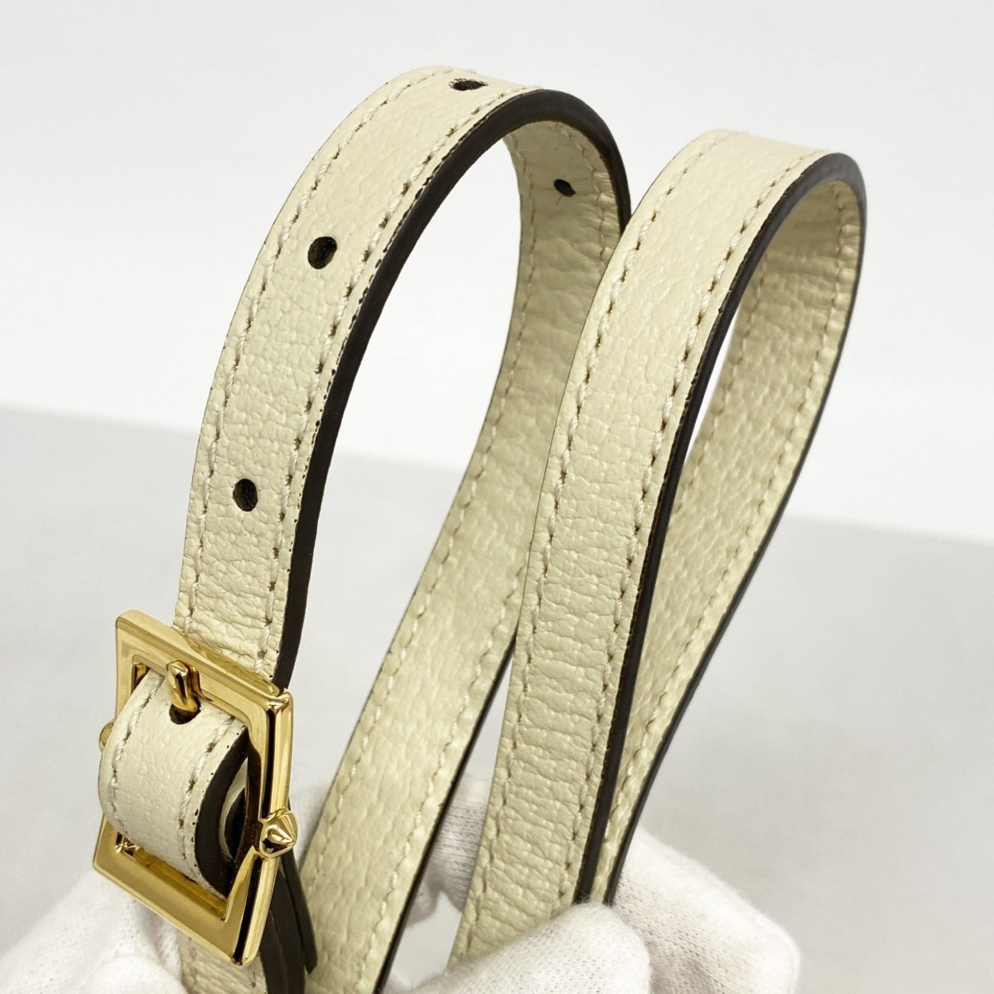 Gucci Ivory Leather Shoulder Bag