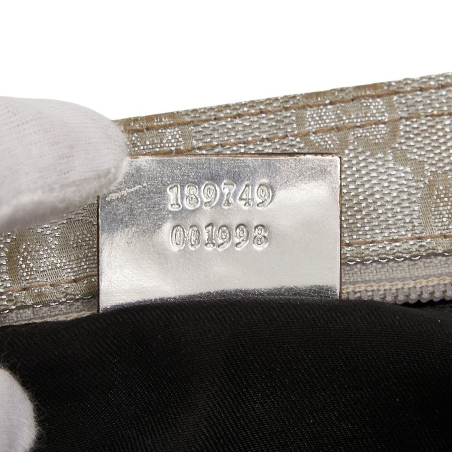 Gucci Gg Canvas Silver Gg Canvas Shoulder Bag