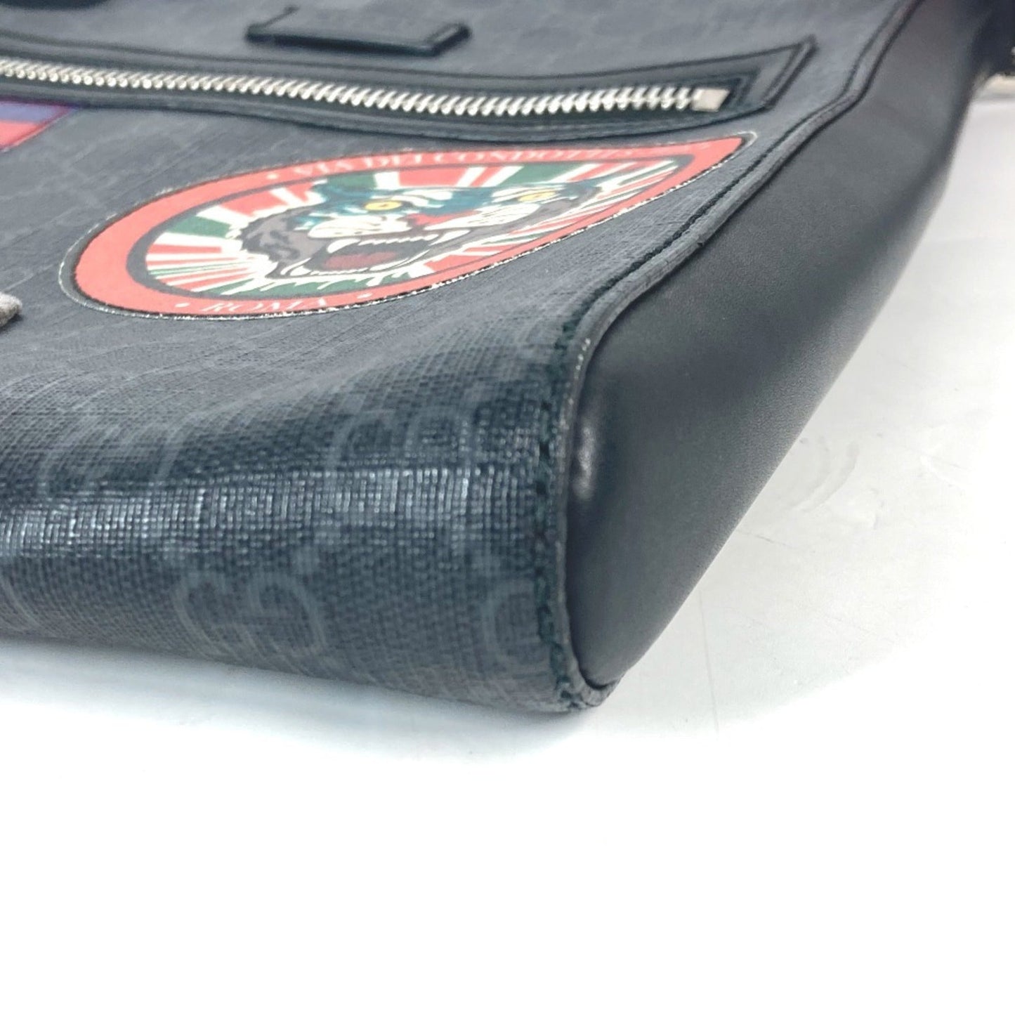 Gucci Black Multi-Color Gg Supreme Messenger Bag Shoulder Bag