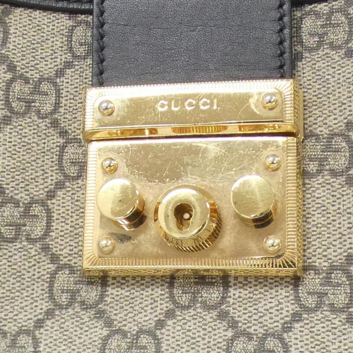 Gucci Beige Black Gg Supreme Leather Shoulder Bag