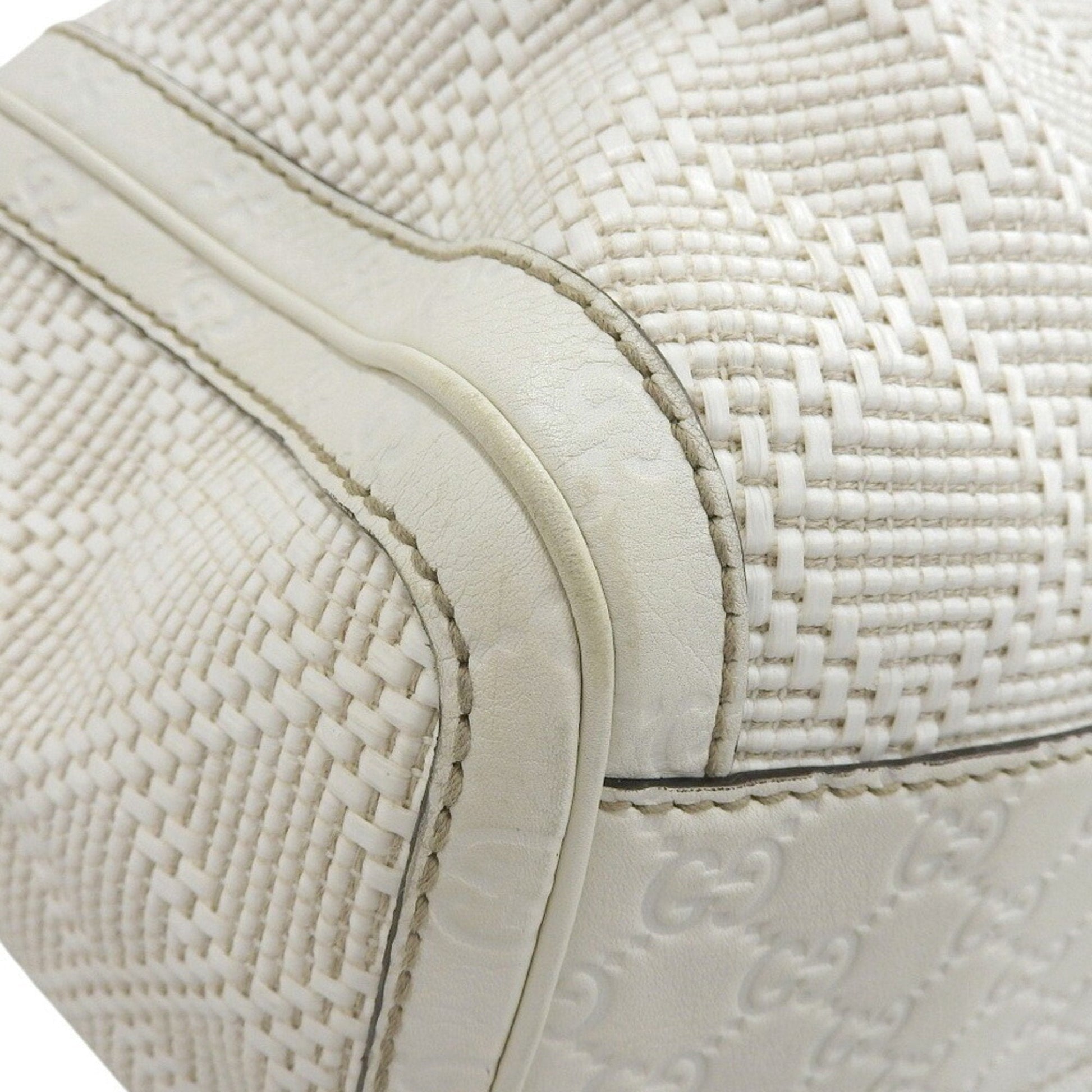 Gucci White Leather Handbag