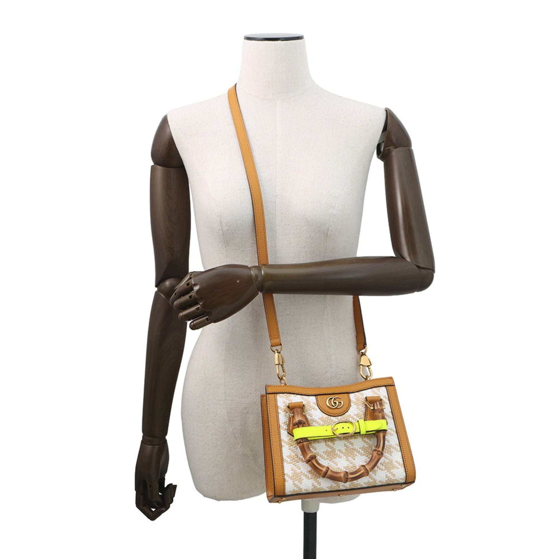 Gucci Light Brown White Raffia Leather Handbag