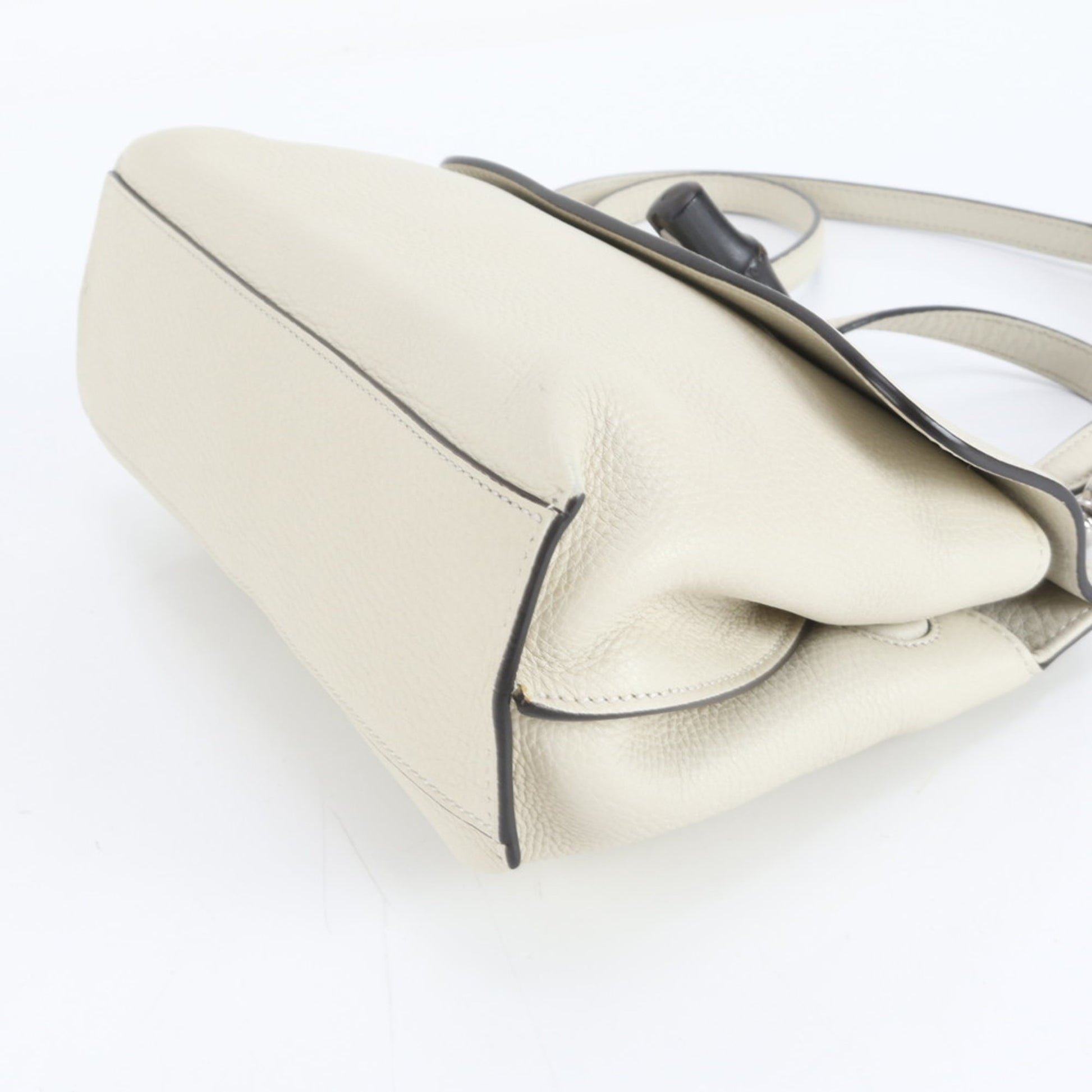 Gucci Ivory Leather Shoulder Bag