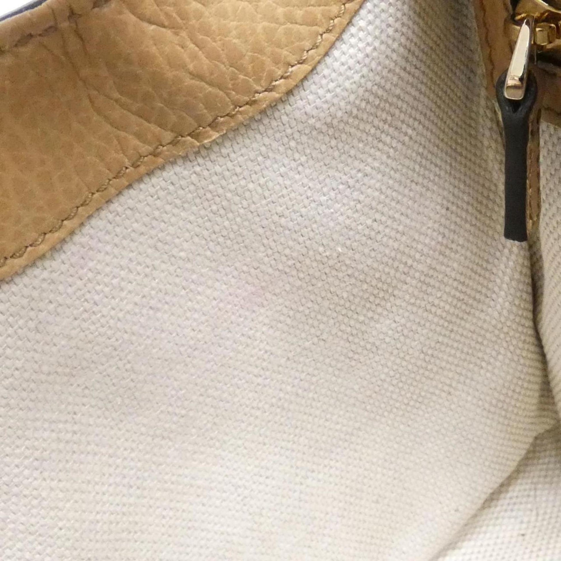 Gucci Beige Leather Handbag
