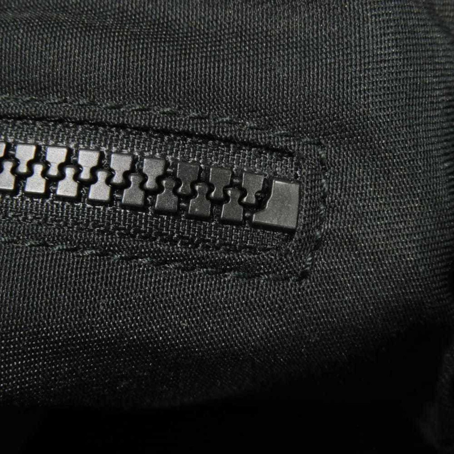 Gucci Black Nylon Gg Canvas Leather Messenger Bag Shoulder Bag