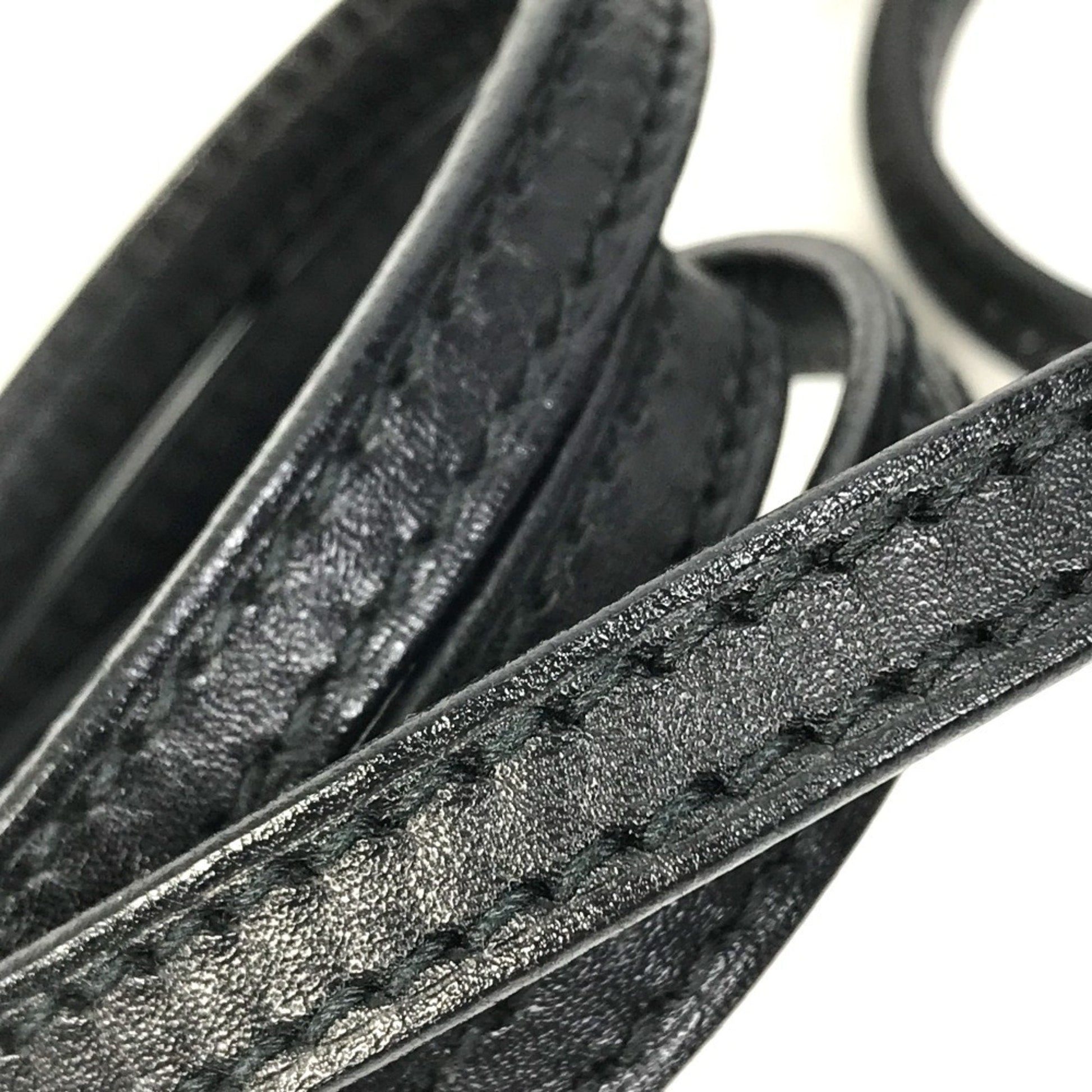 Gucci Black Leather Shoulder Bag