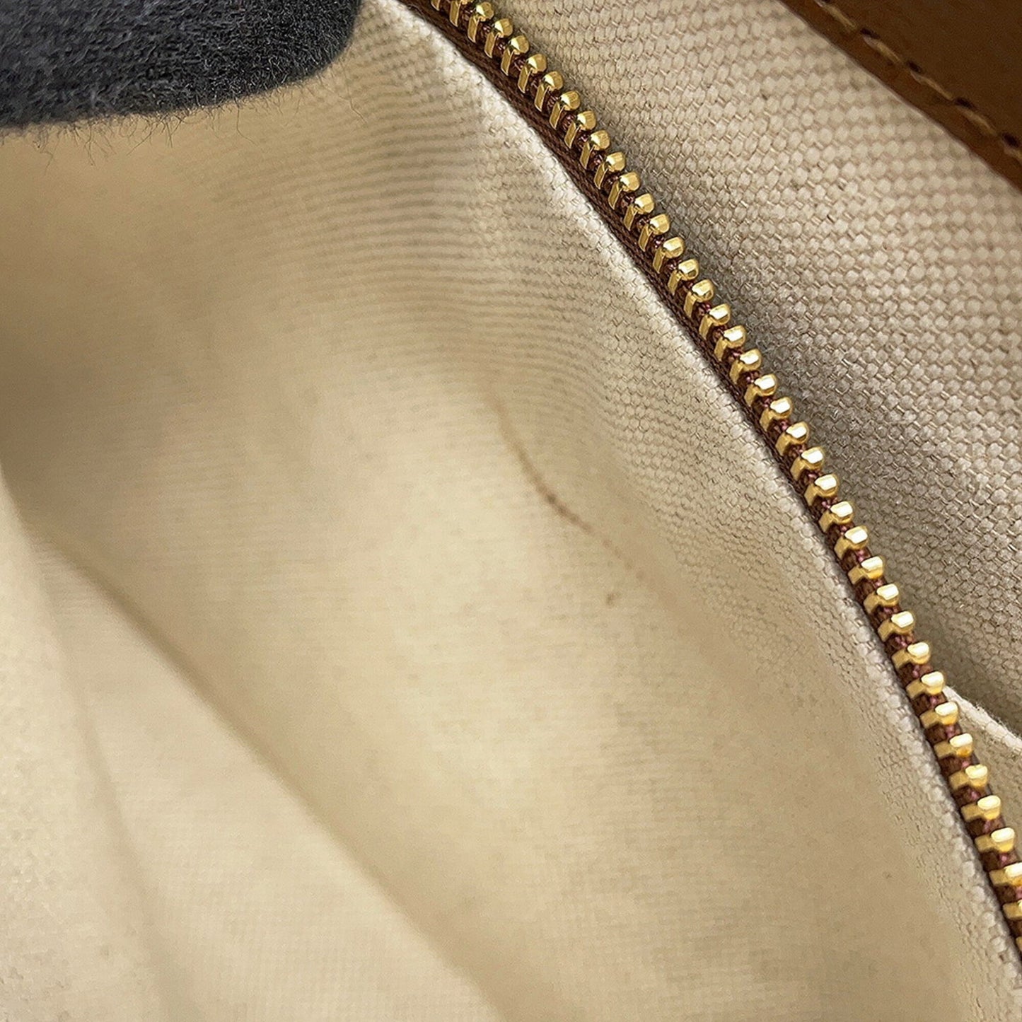 Gucci Beige Brown Multi-Color Gg Supreme Leather Shoulder Bag
