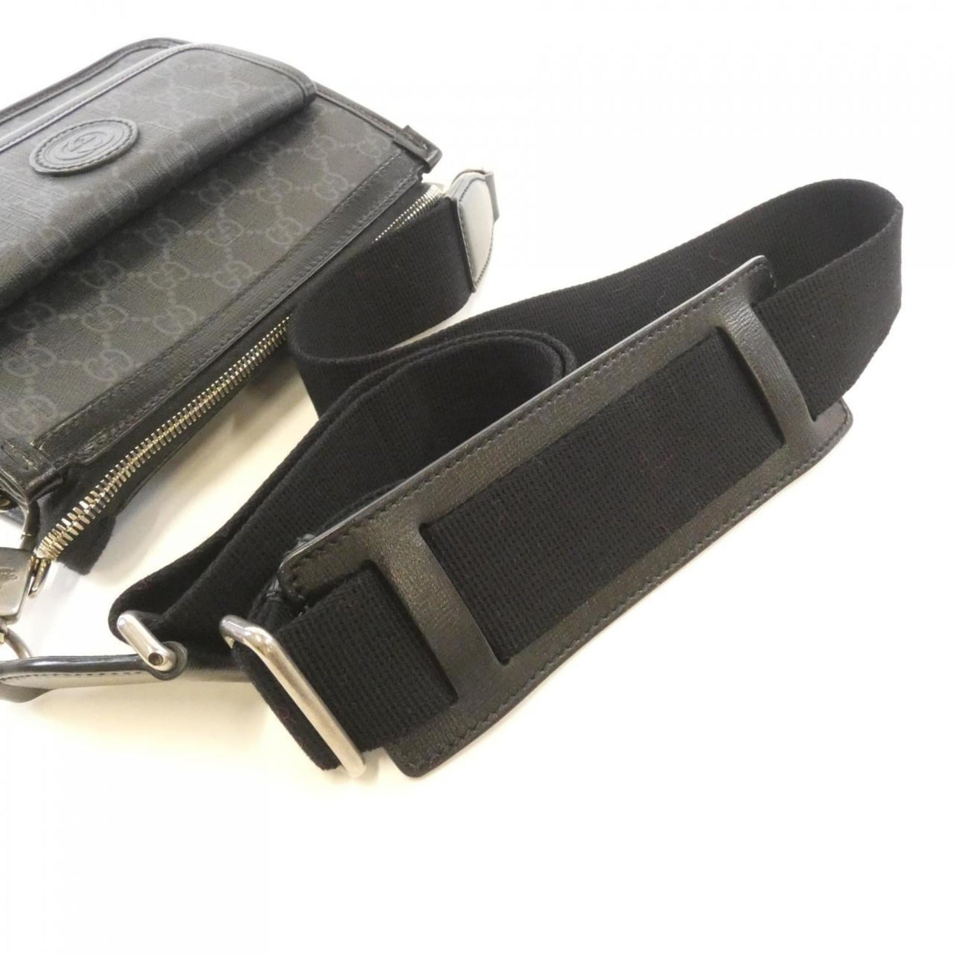 Gucci Black Gg Supreme Shoulder Bag