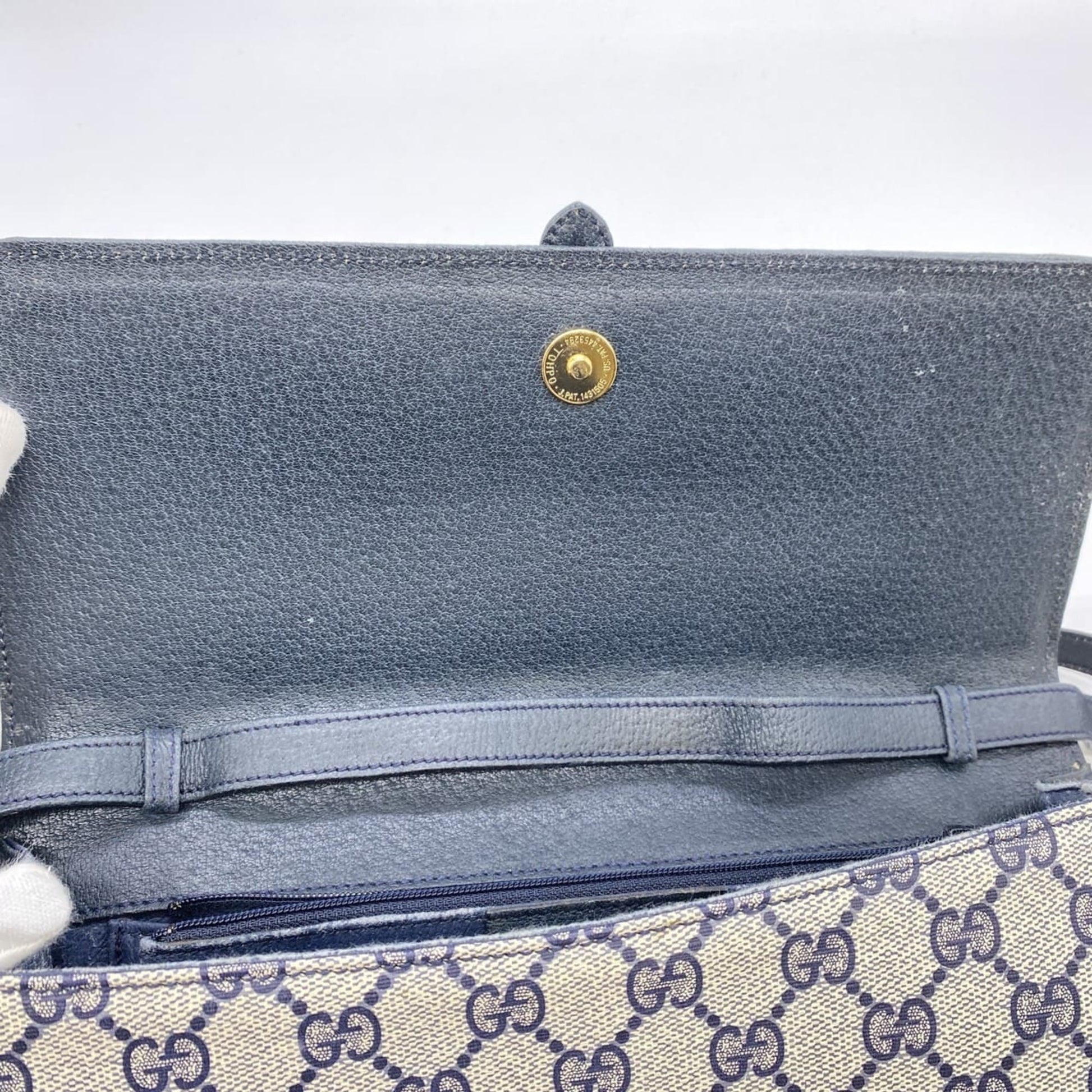 Gucci Navy Gg Supreme Shoulder Bag