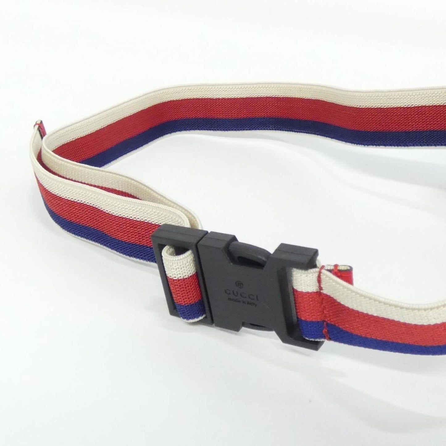 Gucci Beige Multi-Color Gg Supreme Fanny Pack