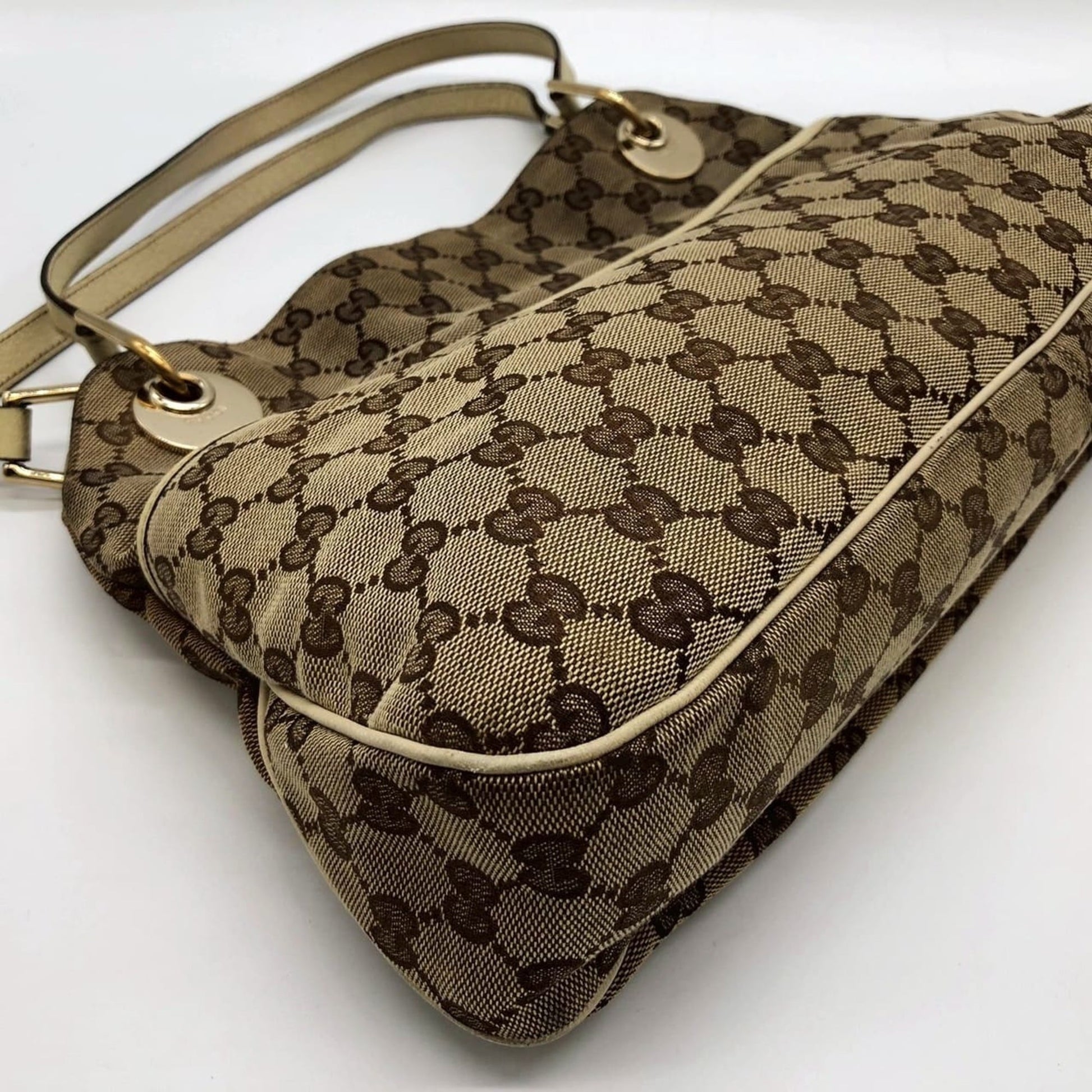 Gucci Gg Canvas Beige Gg Canvas Handbag Tote Bag
