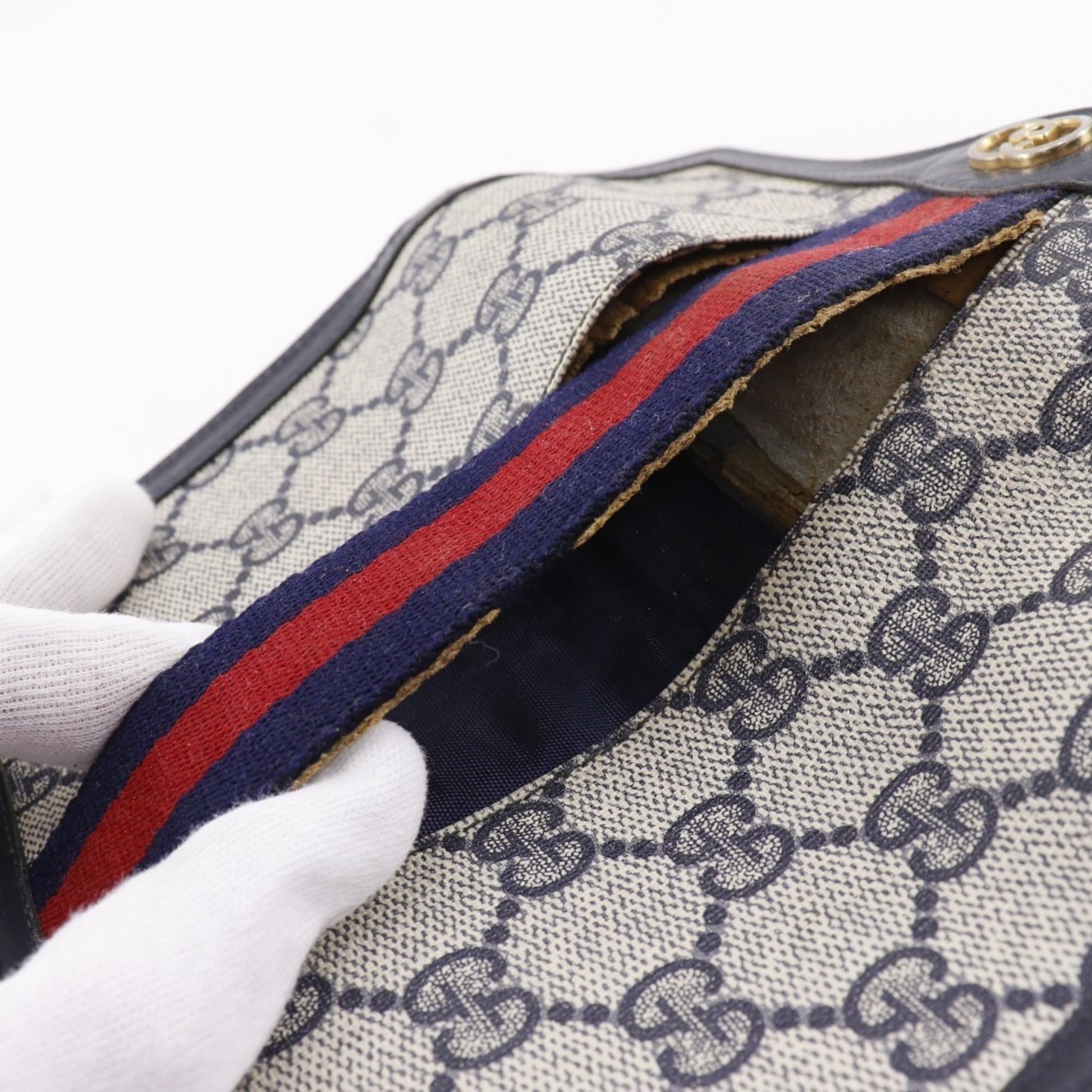 Gucci Navy Gg Supreme Pouch
