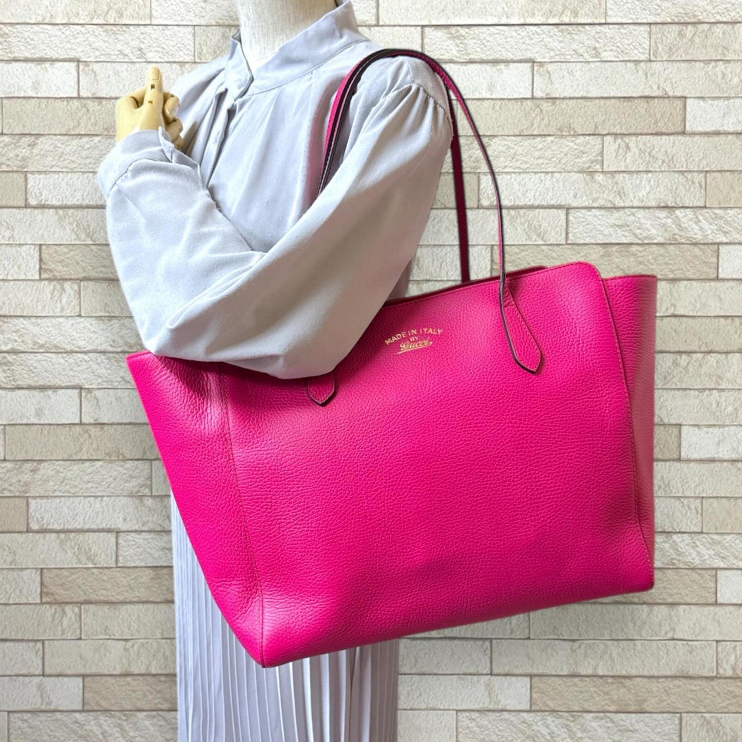 Gucci Gucci Swing Pink Leather Tote Bag