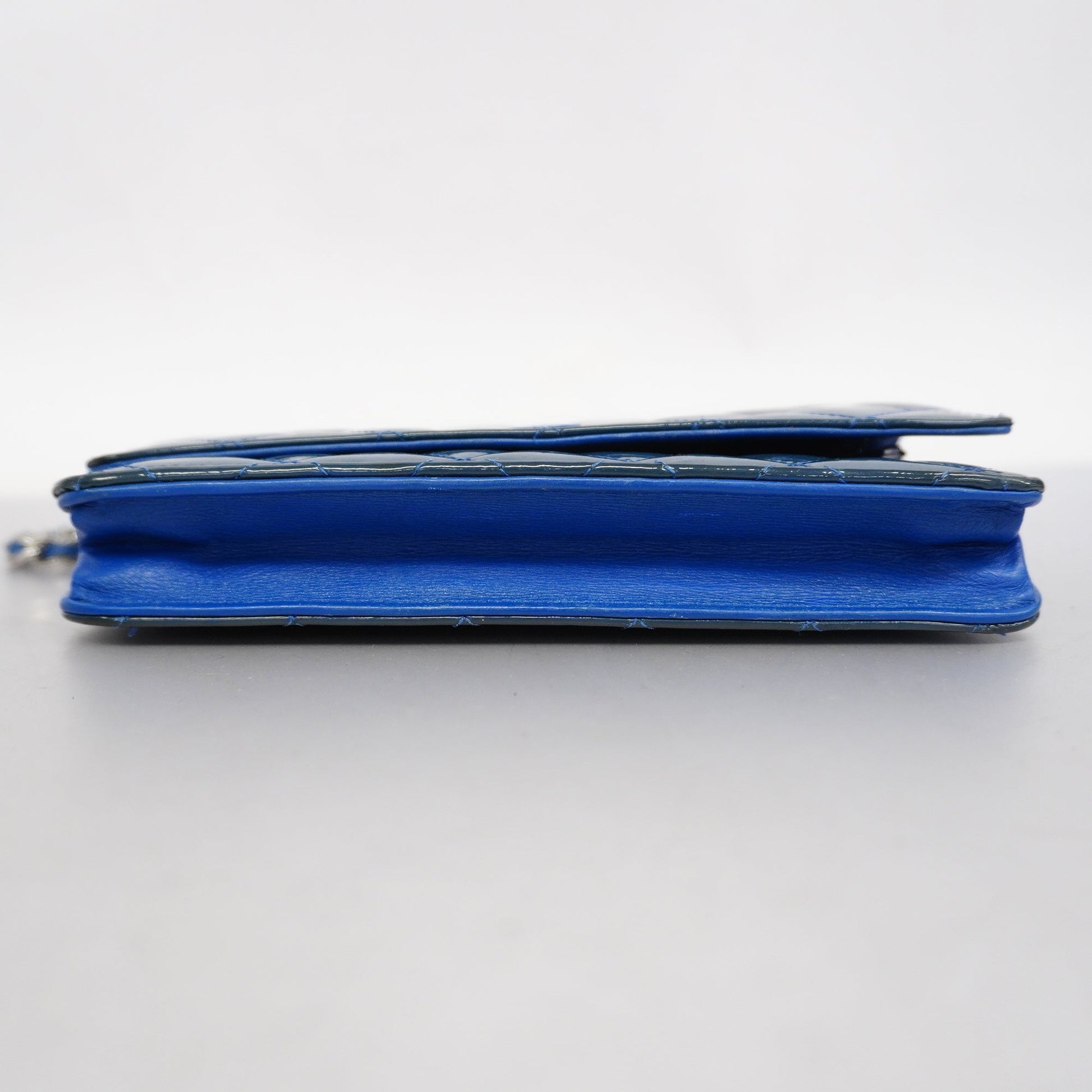 ChanelAuth  Matelasse Chain Shoulder Silver Metal Fittings Women's Wallet Blue