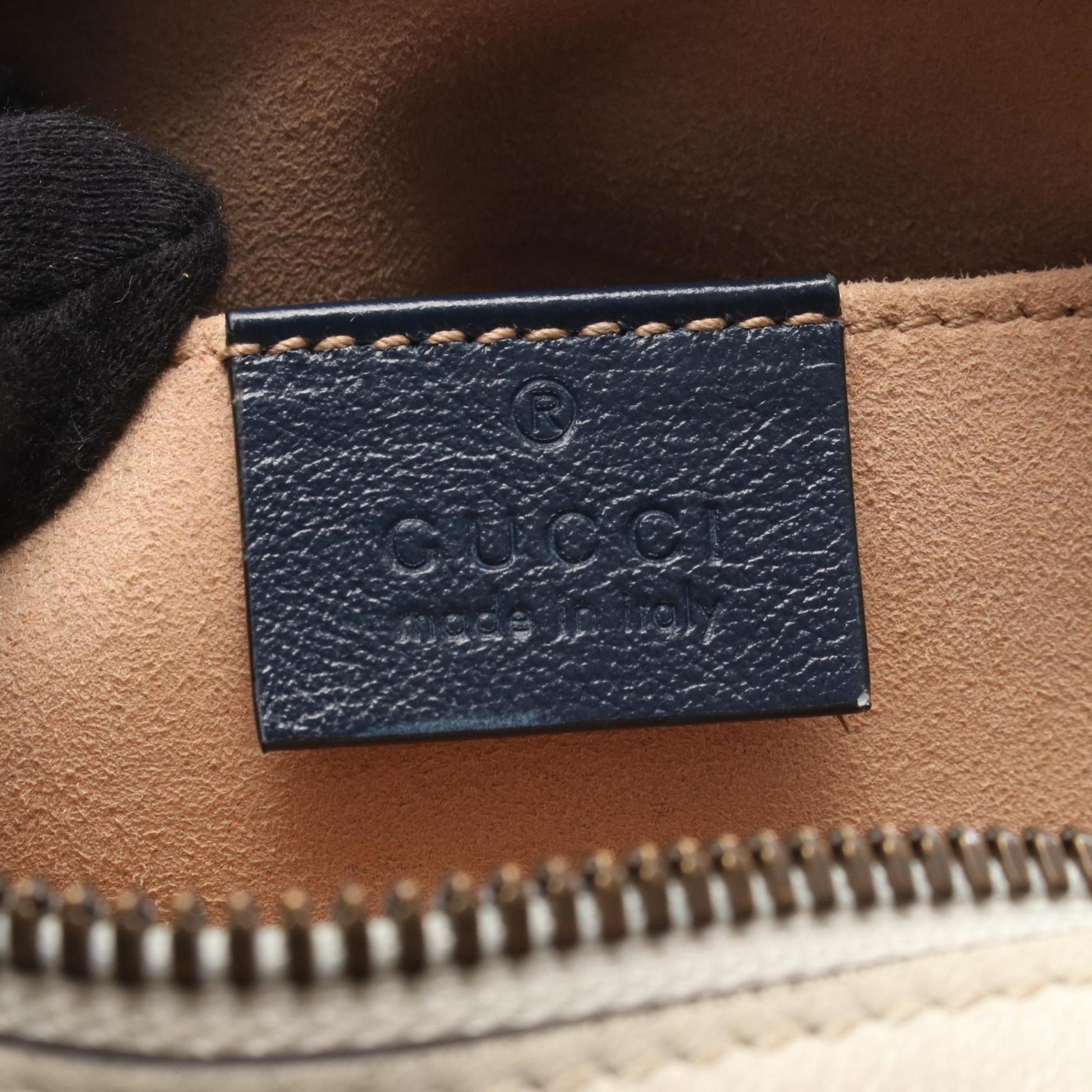 Gucci Navy White Leather Shoulder Bag