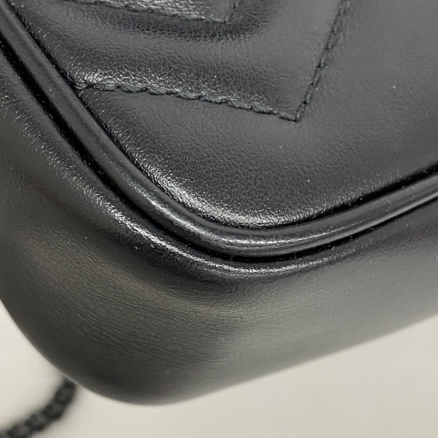 Gucci Black Leather Shoulder Bag