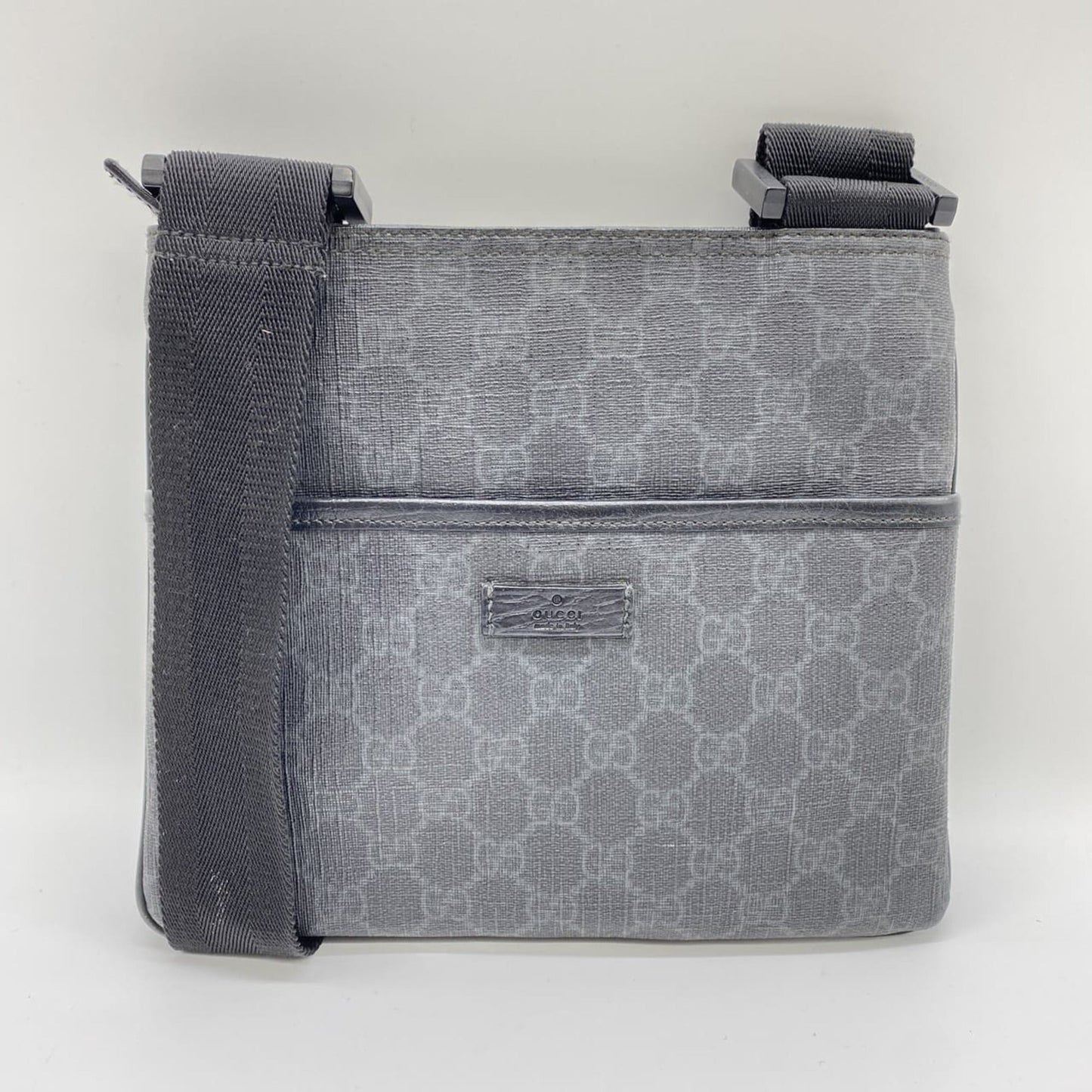 Gucci Black Gg Supreme Shoulder Bag