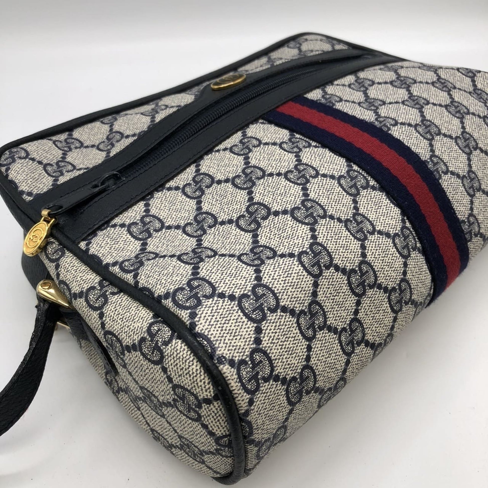 Gucci Navy Gg Supreme Shoulder Bag