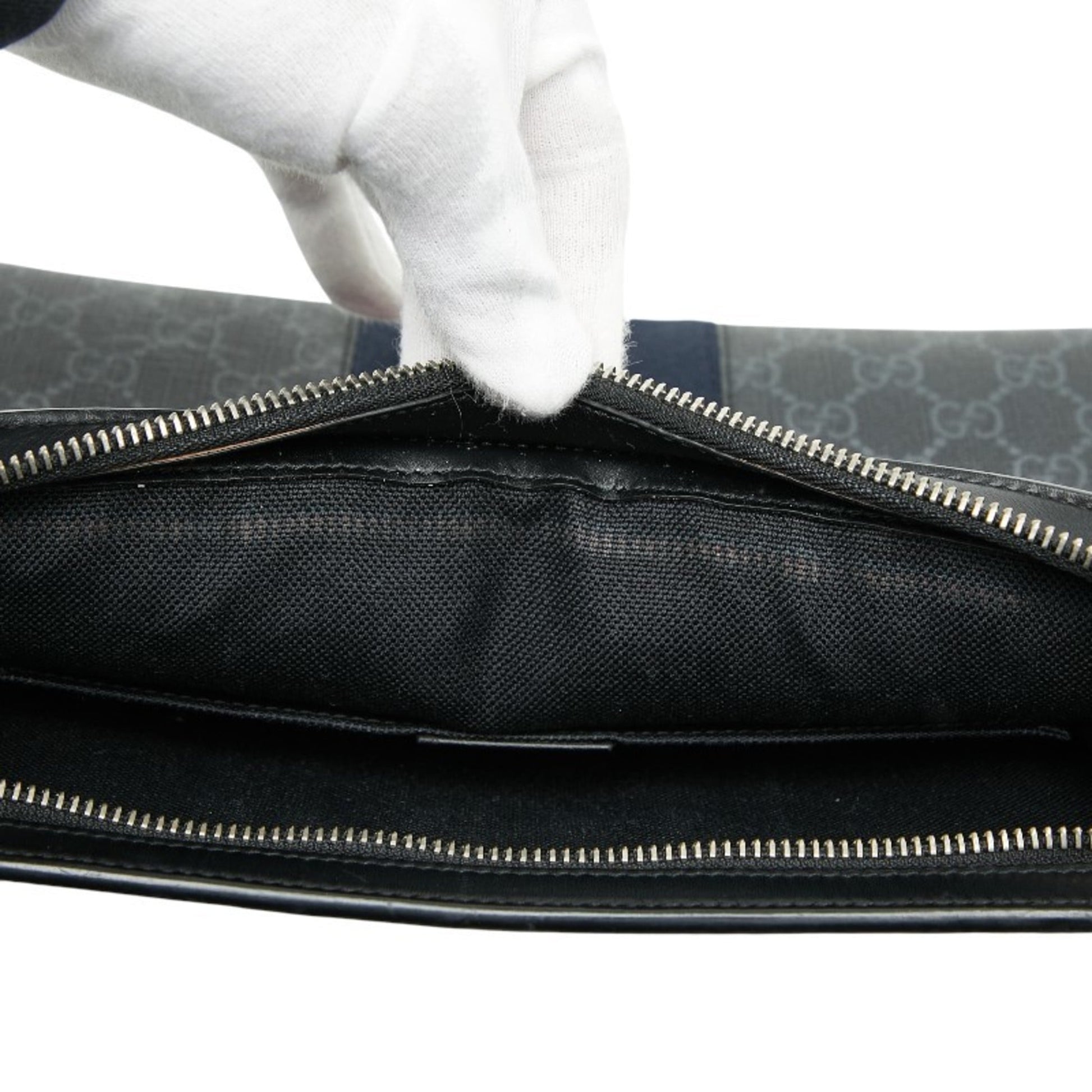 Gucci Black Multi-Color Pvc Leather Clutch Bag