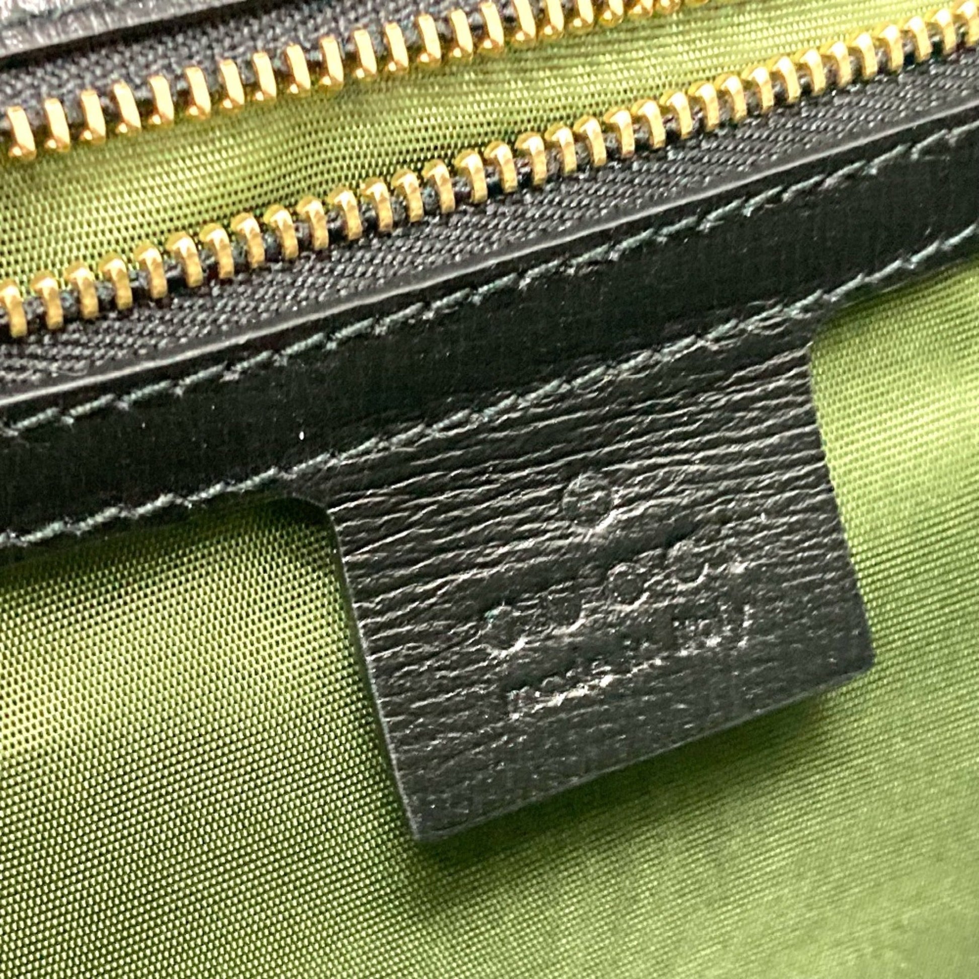 Gucci Black Leather Shoulder Bag