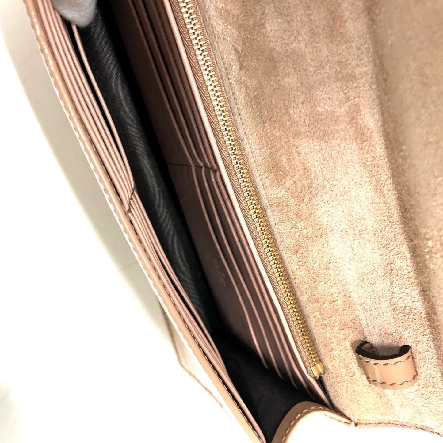 Gucci Beige Patent Leather Shoulder Bag