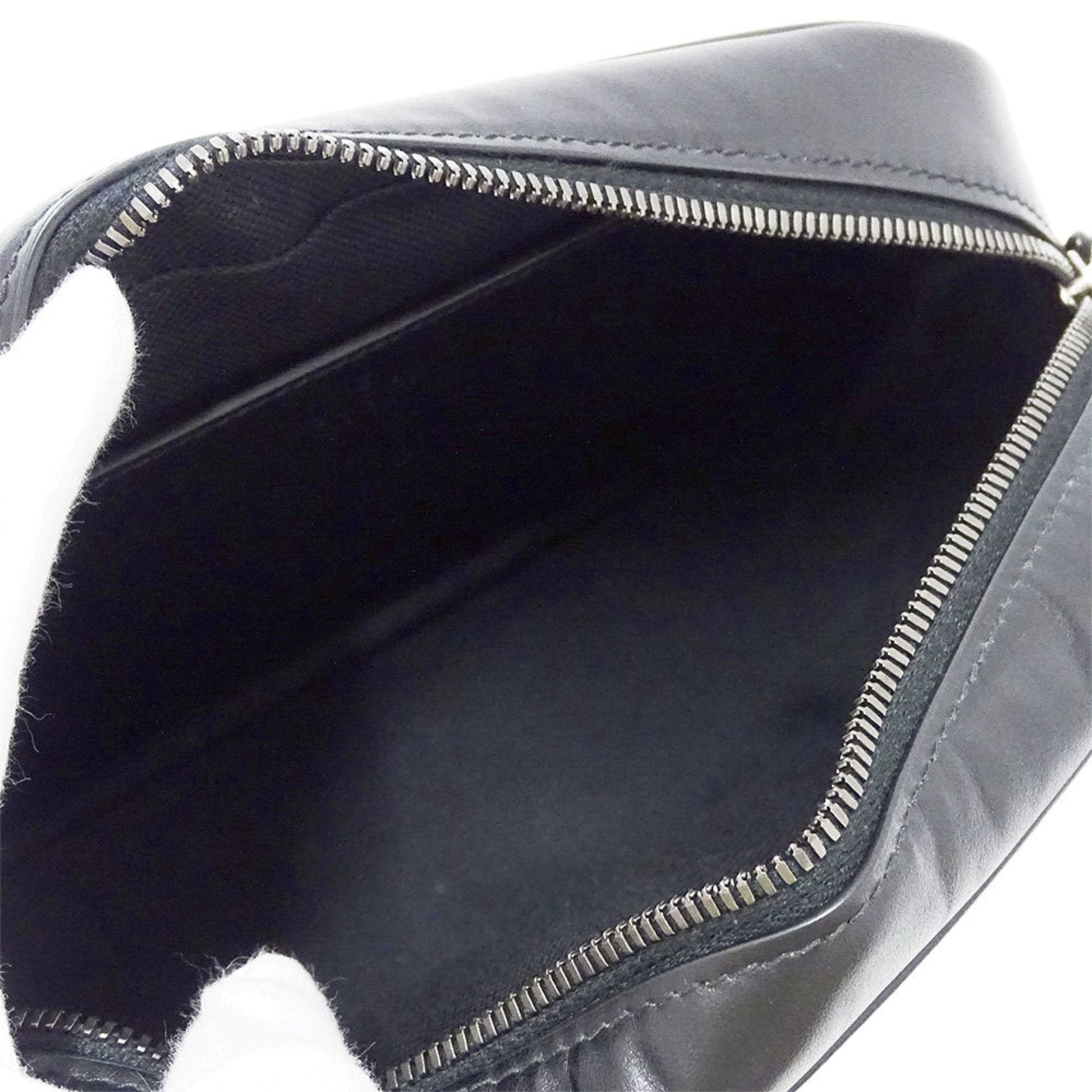 Gucci Black Leather Shoulder Bag