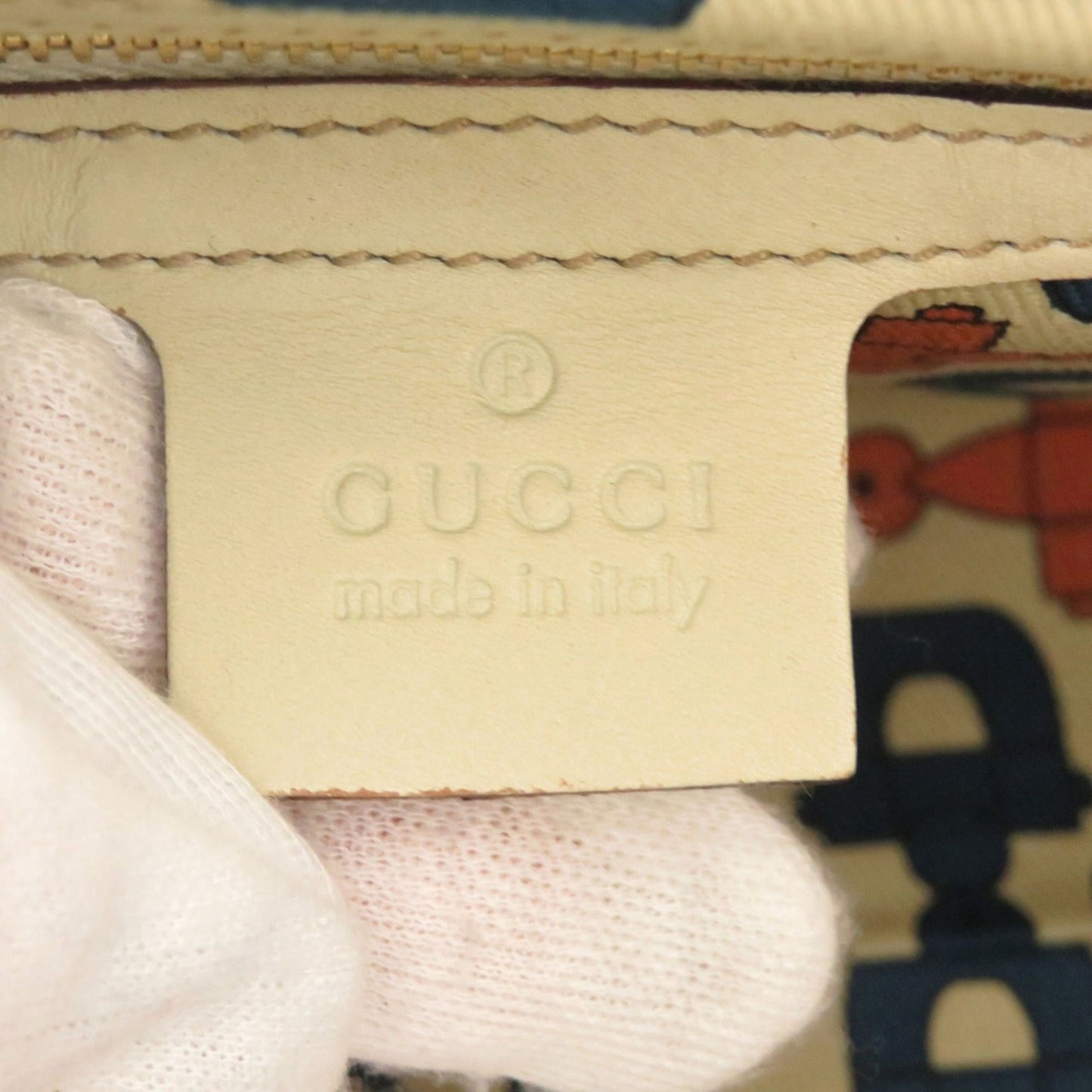 Gucci Ivory Leather Shoulder Bag