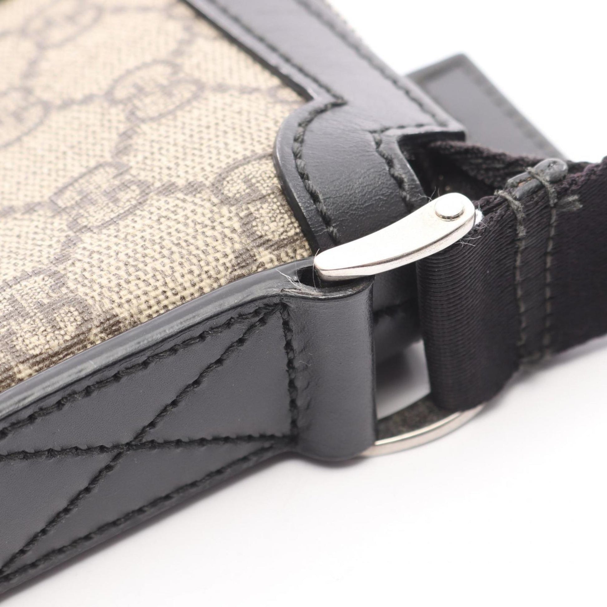Gucci Beige Multi-Color Gg Supreme Leather Shoulder Bag