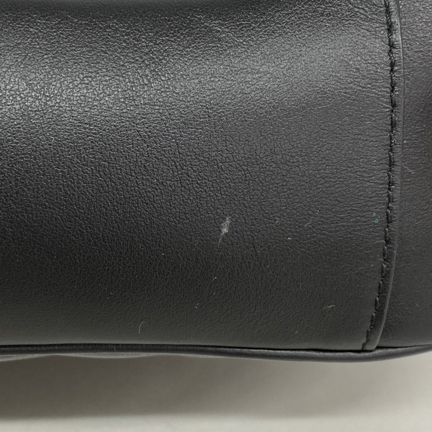 Gucci Black Leather Shoulder Bag