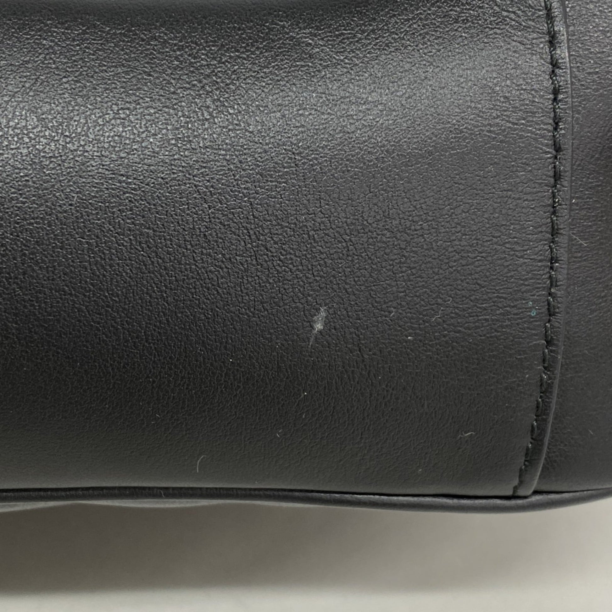 Gucci Black Leather Shoulder Bag