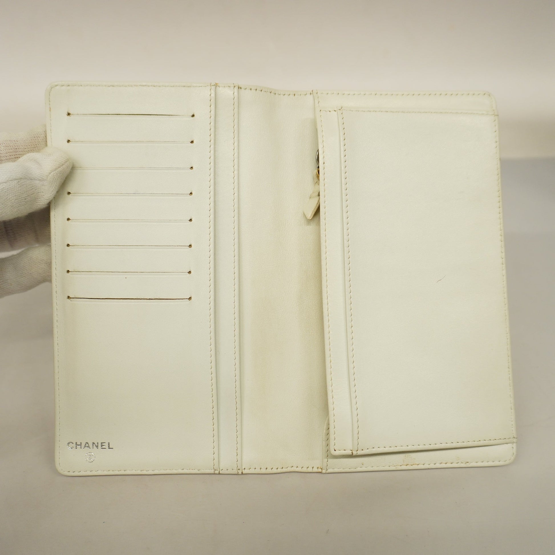 ChanelAuth  Matelasse Long Wallet Silver Metal Fittings Women's Lambskin Wallet